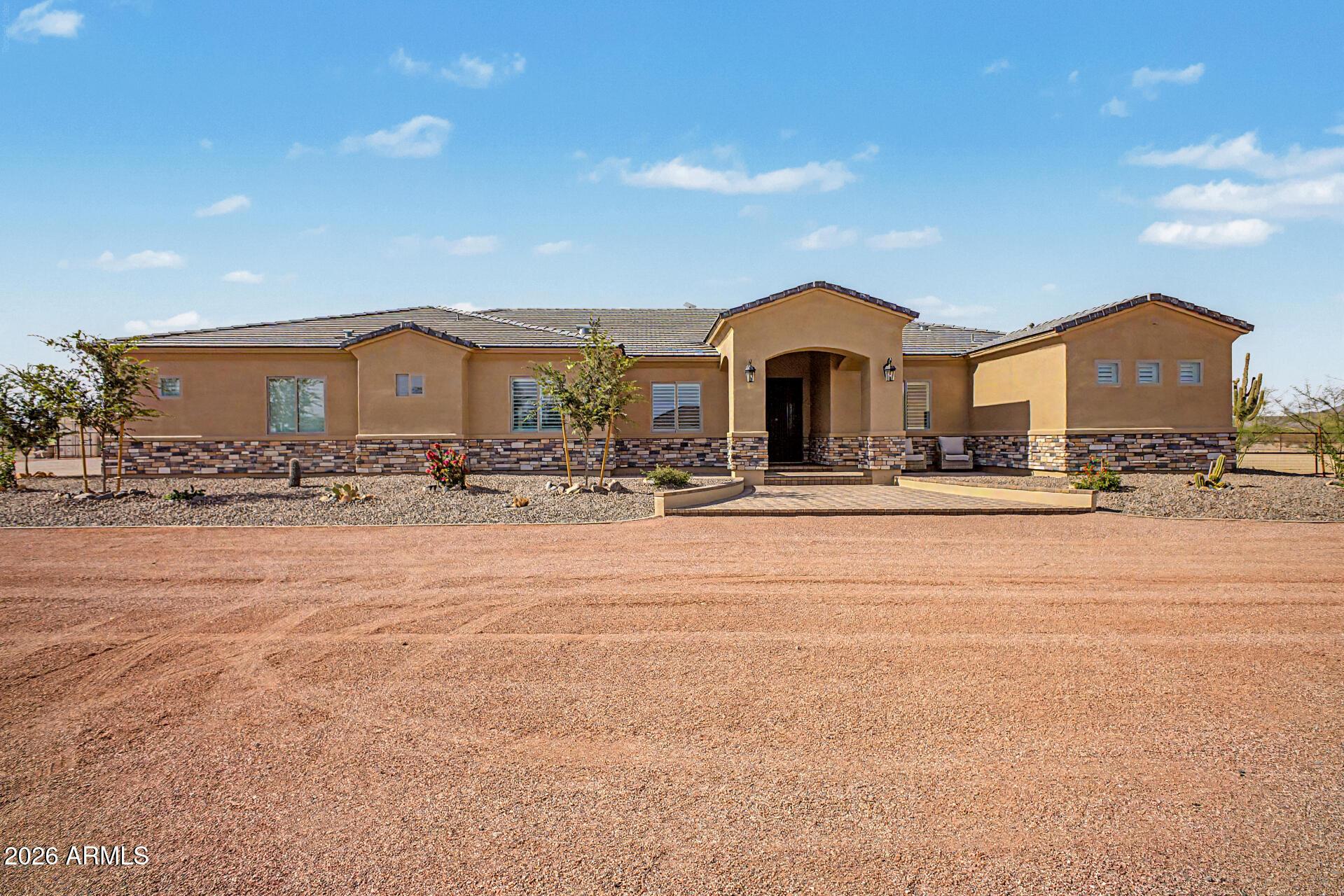 SAGUARO VIEW - Residential