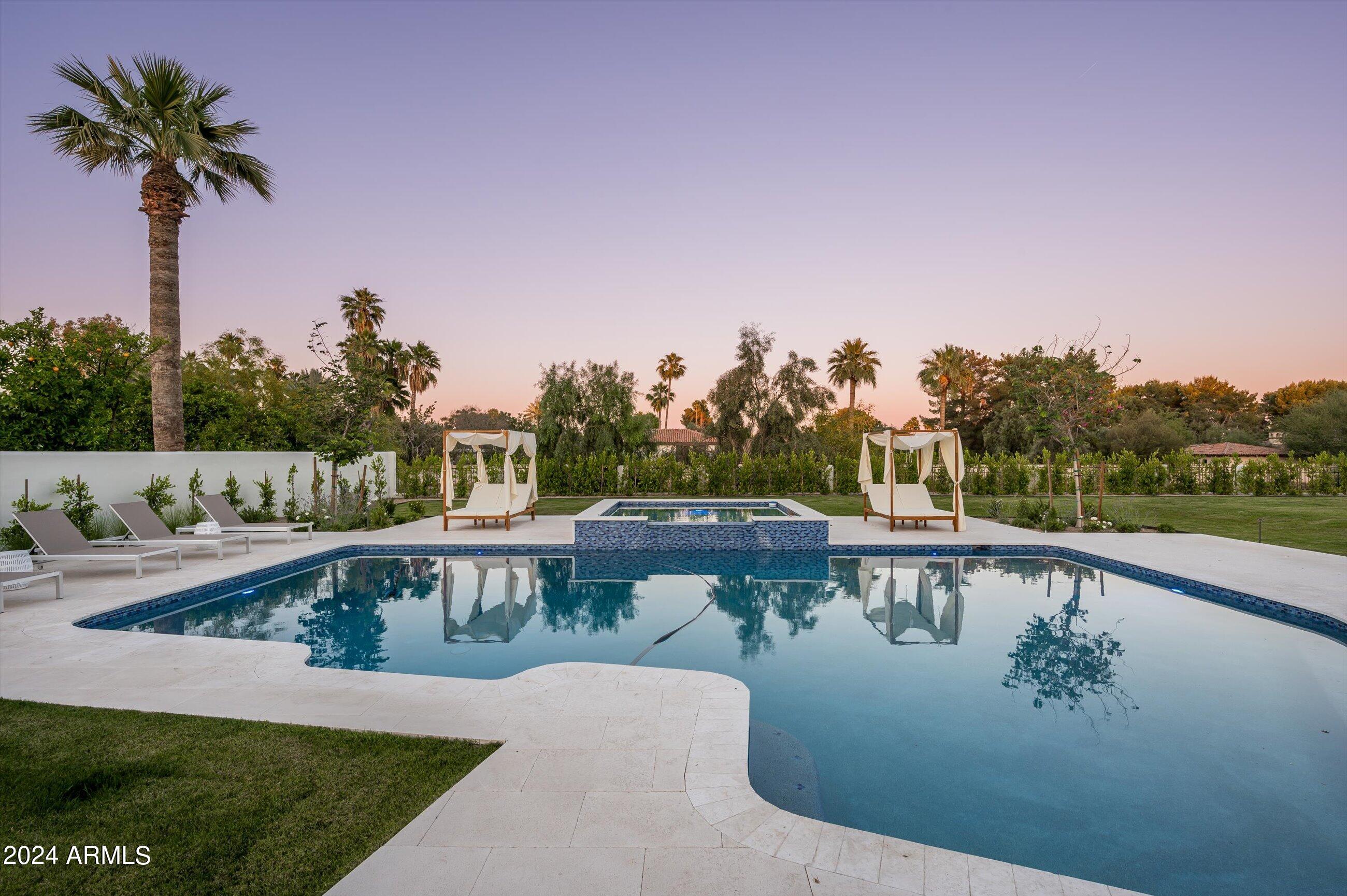 CAMELBACK COUNTRY ESTATES UNIT 1 - Residential