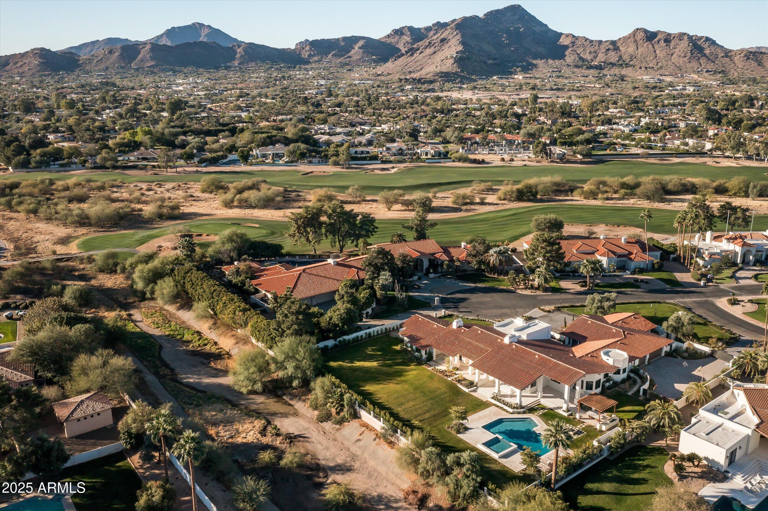 CAMELBACK COUNTRY ESTATES UNIT 1 - Residential