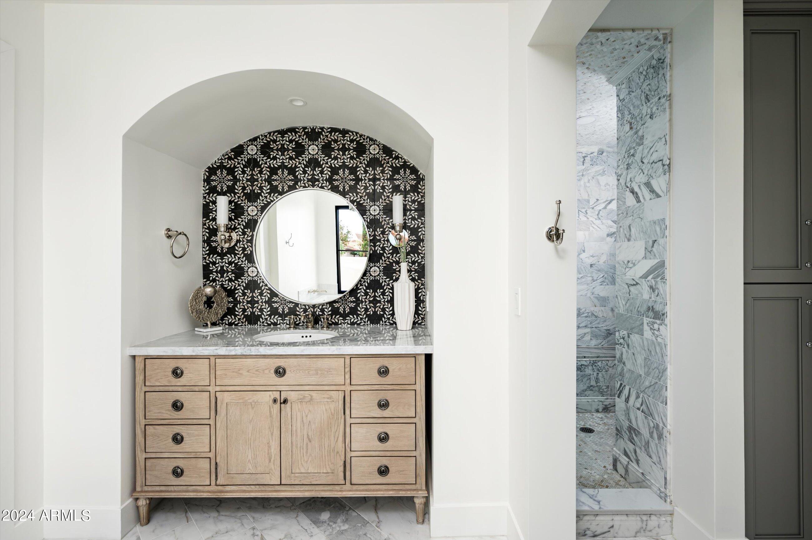 CAMELBACK COUNTRY ESTATES UNIT 1 - Residential