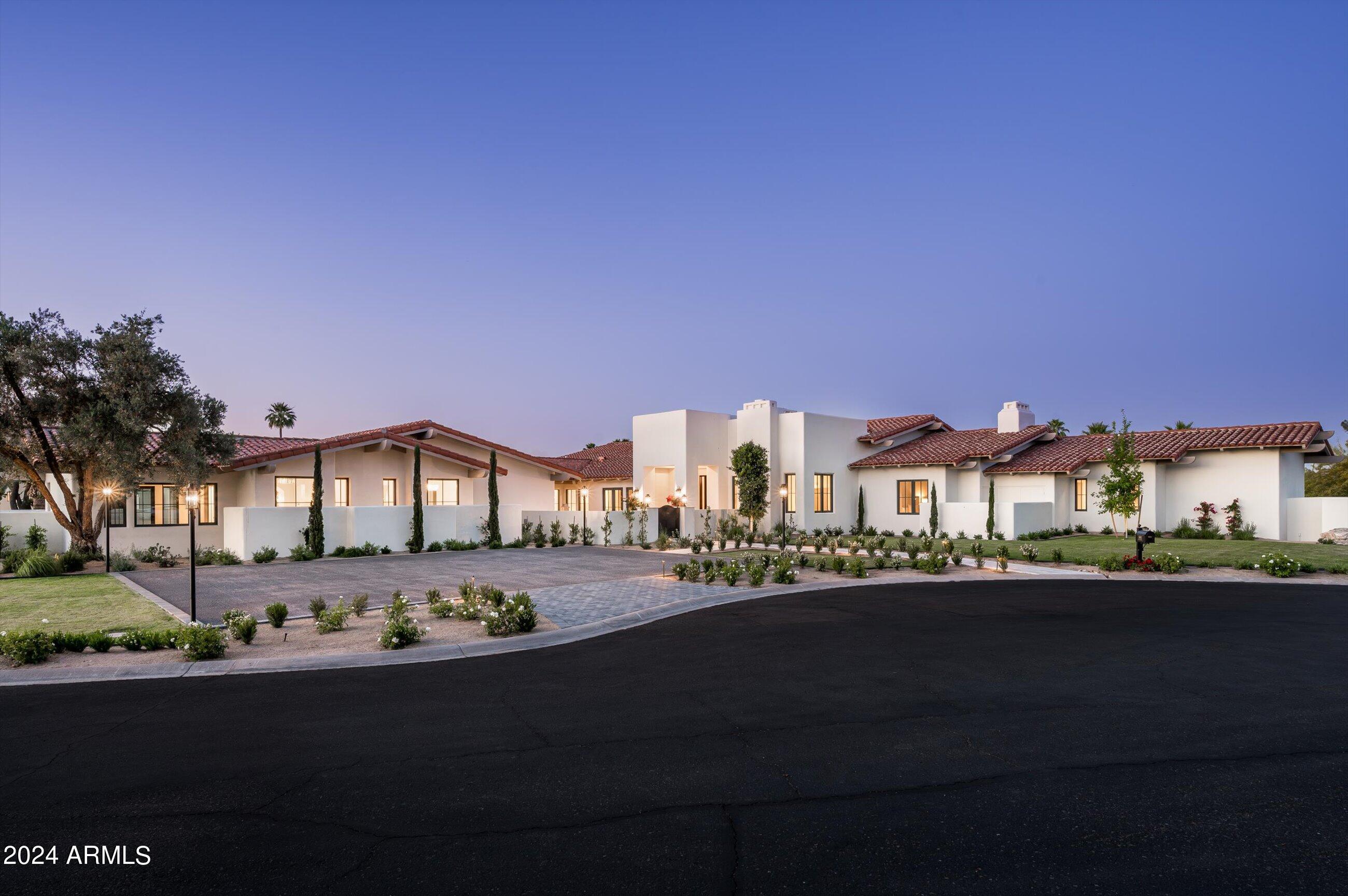 CAMELBACK COUNTRY ESTATES UNIT 1 - Residential