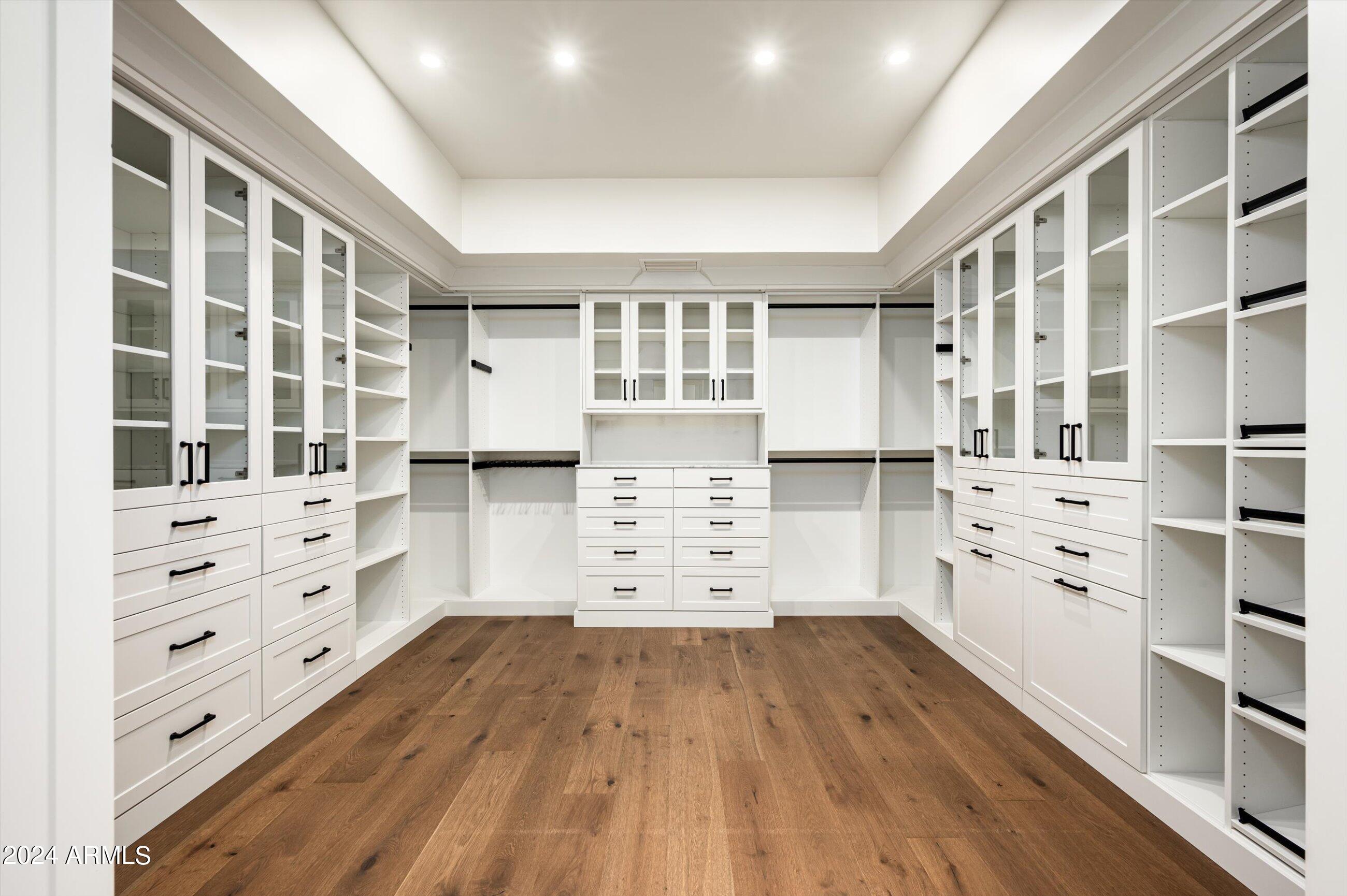 CAMELBACK COUNTRY ESTATES UNIT 1 - Residential