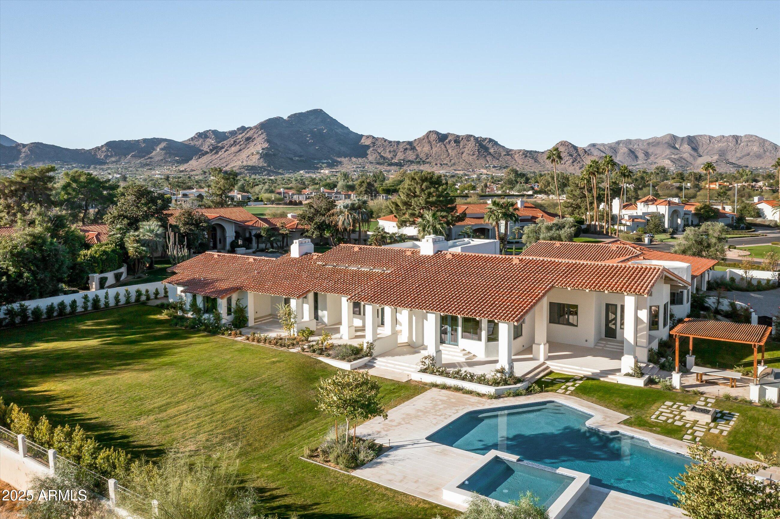 CAMELBACK COUNTRY ESTATES UNIT 1 - Residential