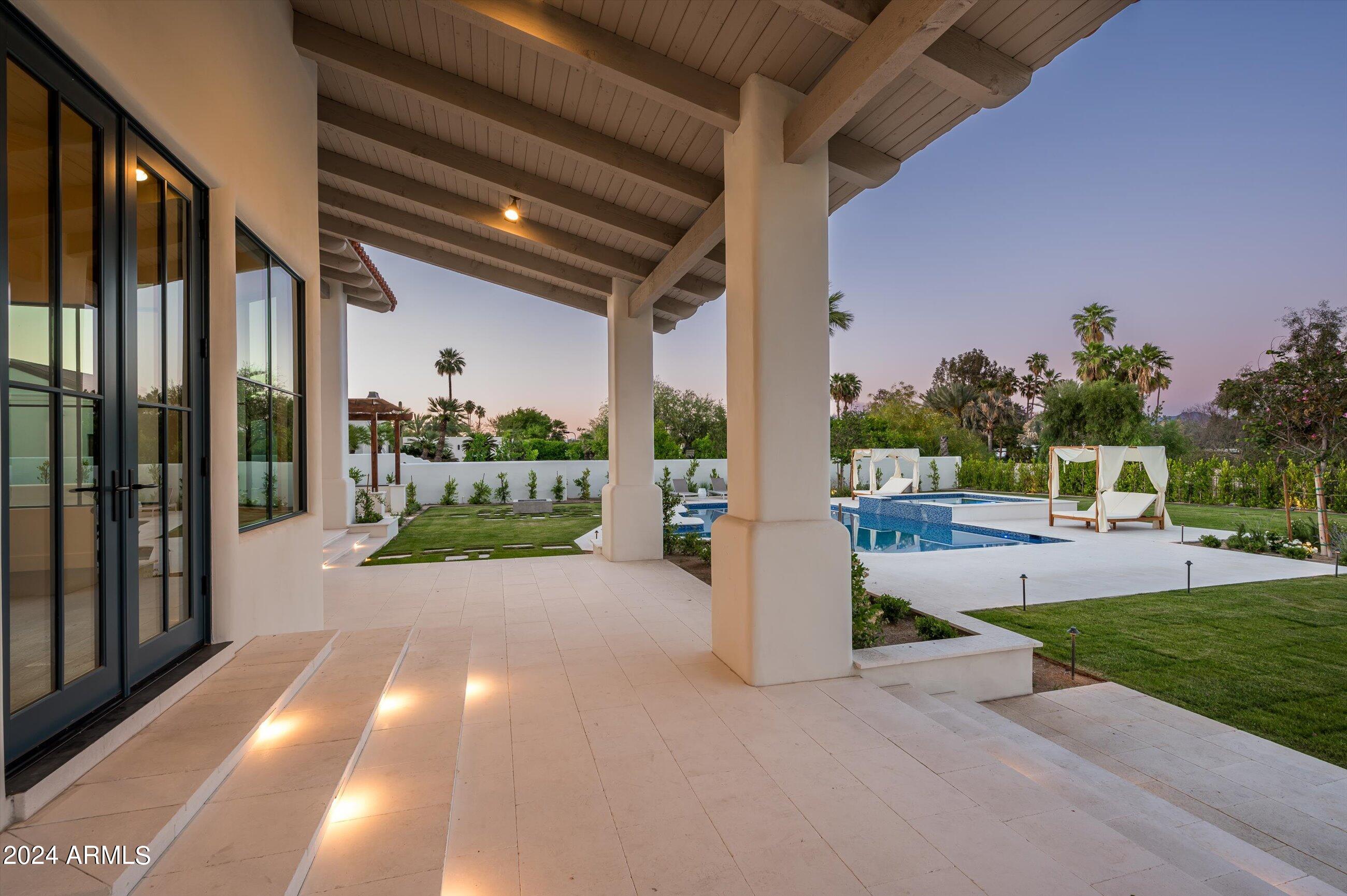 CAMELBACK COUNTRY ESTATES UNIT 1 - Residential