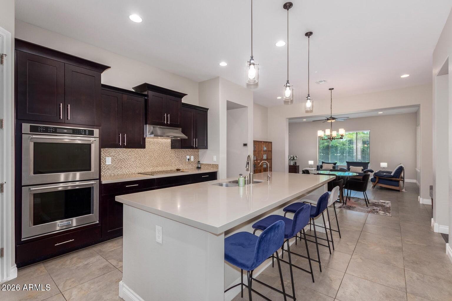 ESTATES AT VELVENDO - Residential Lease