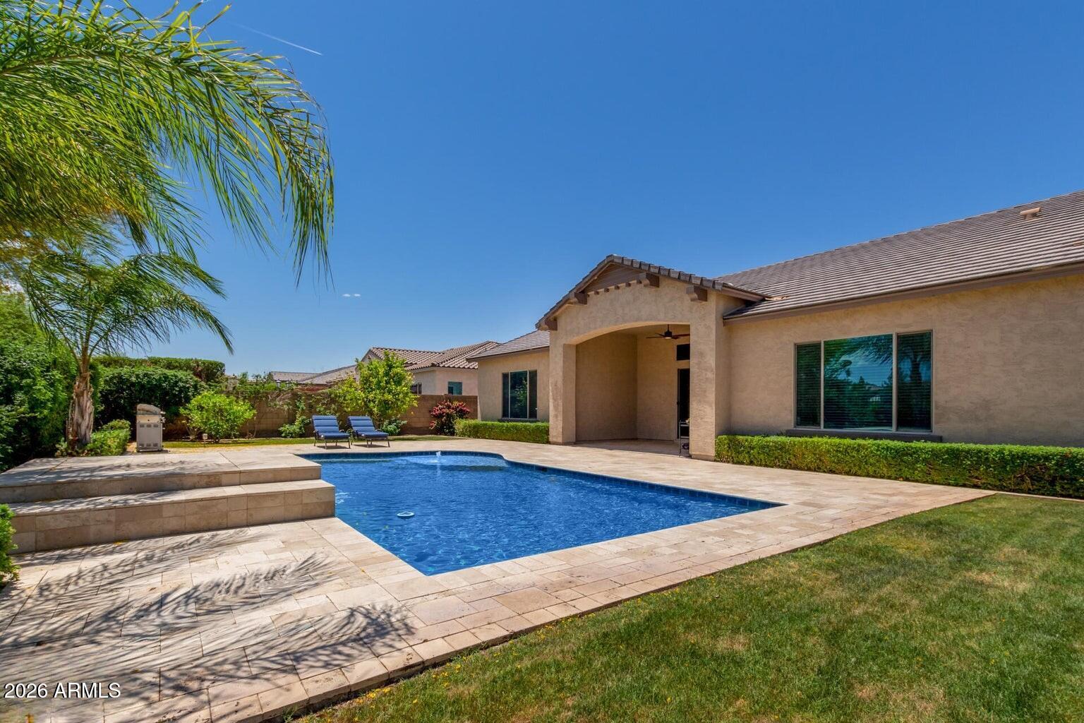 ESTATES AT VELVENDO - Residential Lease