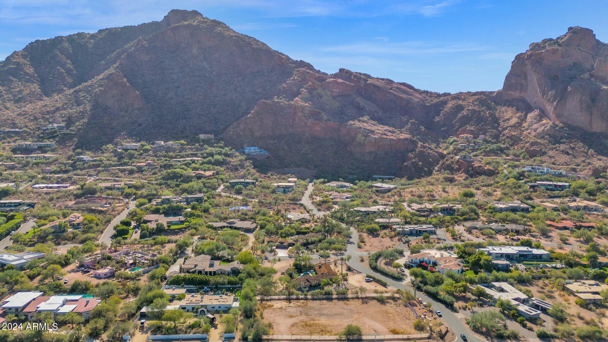 Stone Canyon - Land