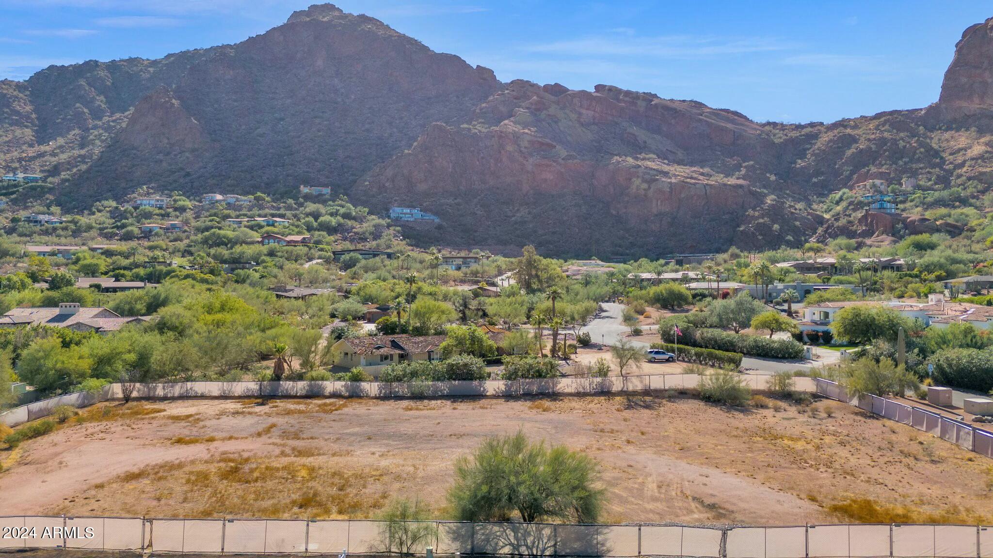 Stone Canyon - Land