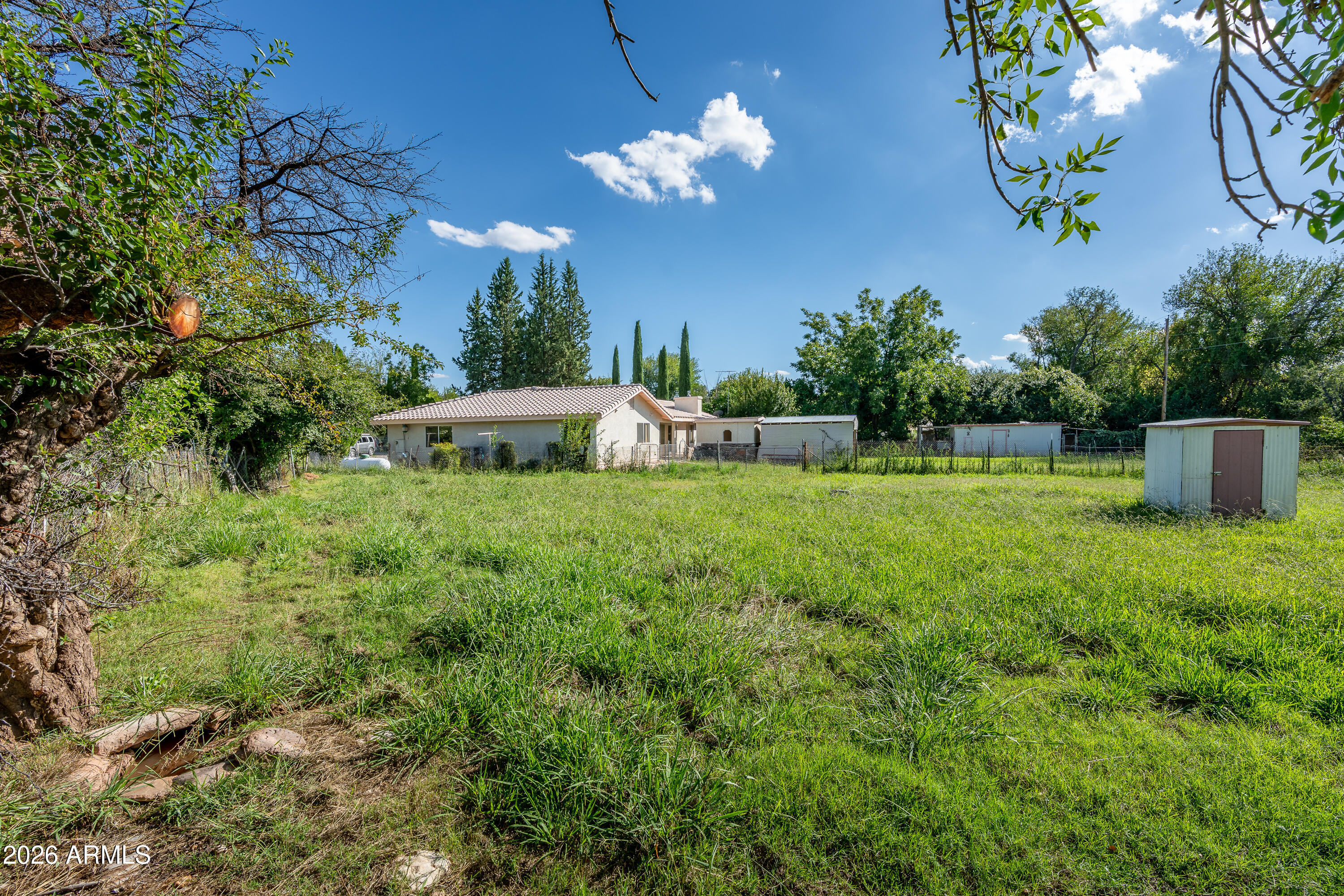 MEL GLO ESTATES - Residential
