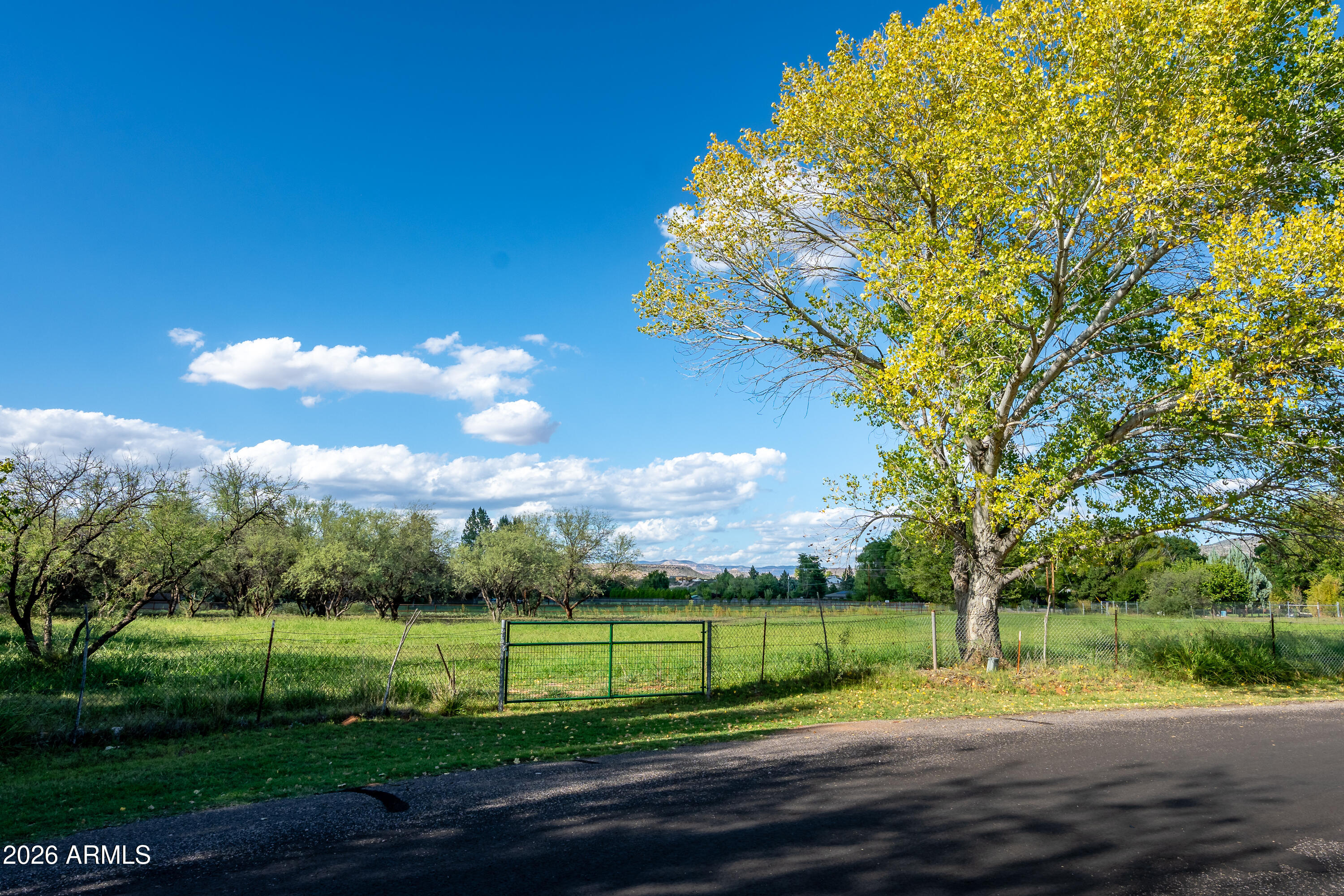 MEL GLO ESTATES - Residential