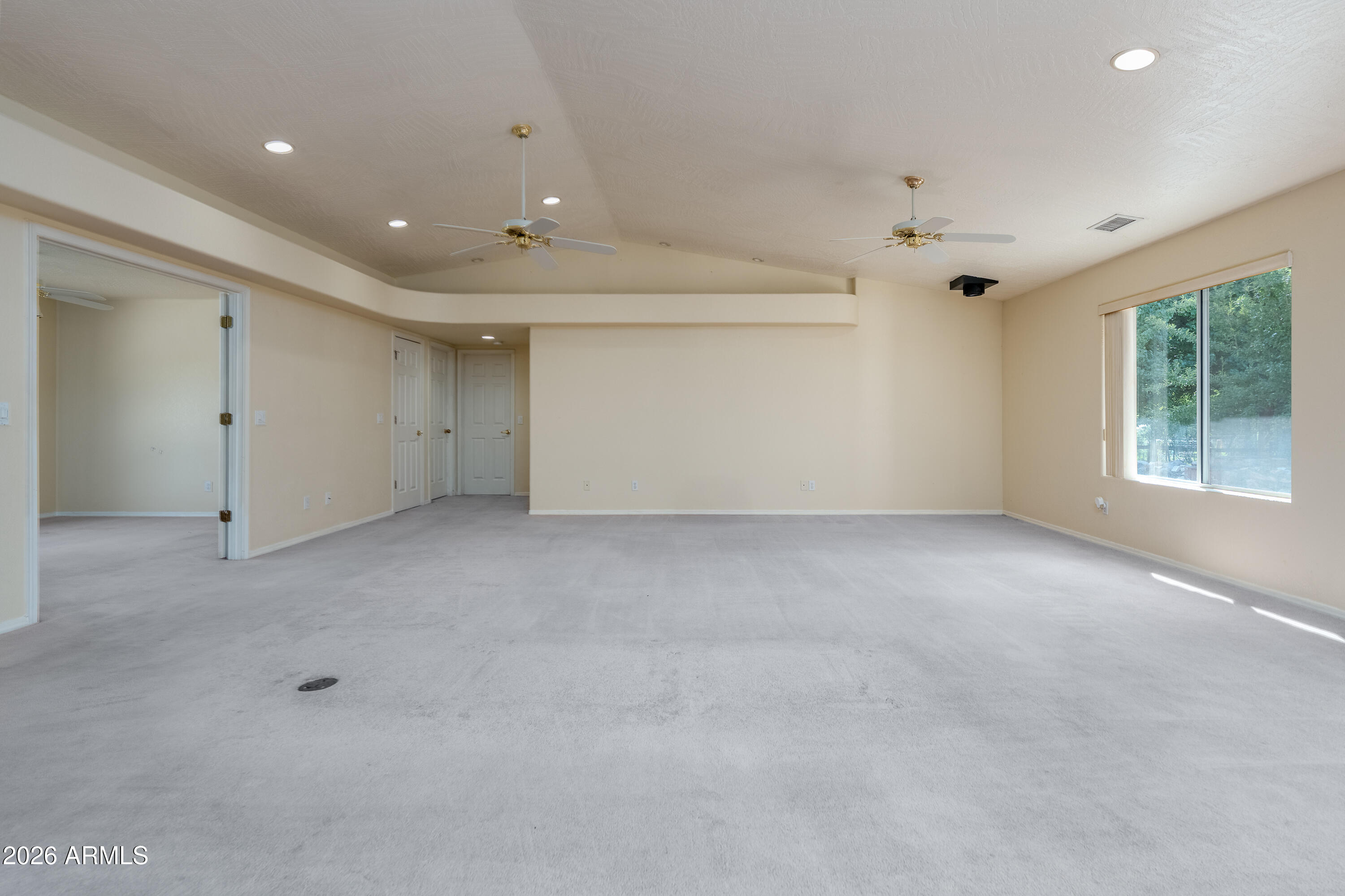 MEL GLO ESTATES - Residential