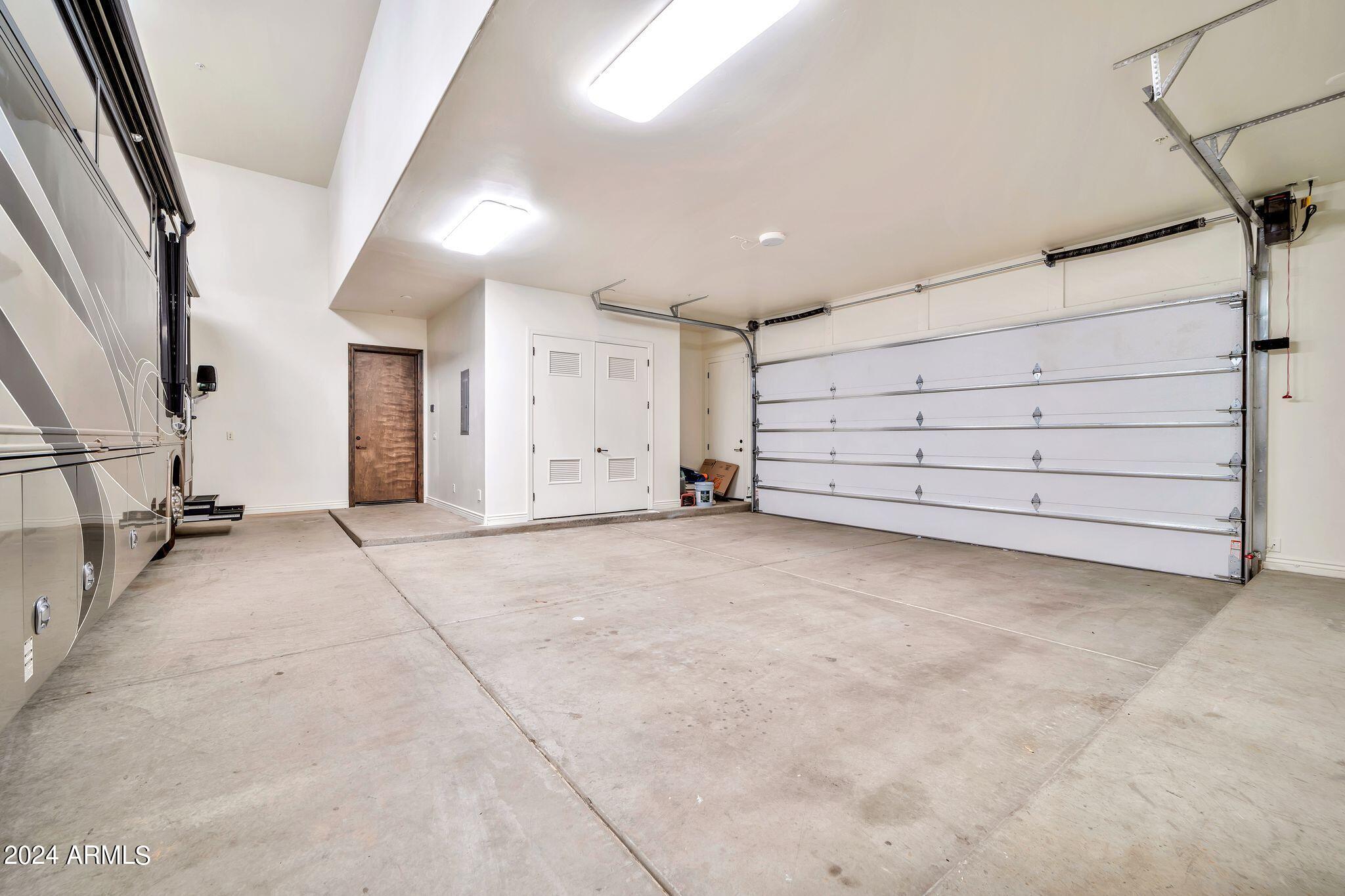 MELTON RANCH 2 - Residential