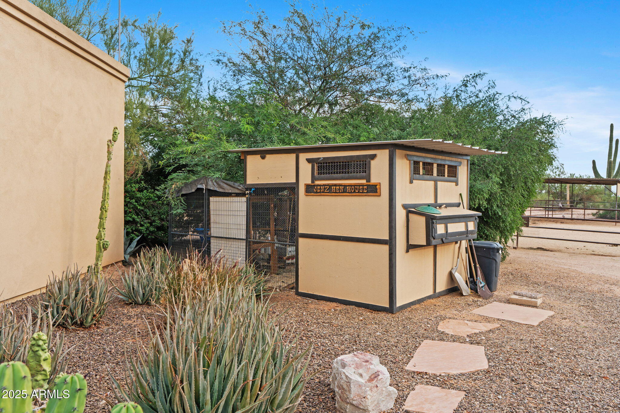 CUSTOM SCOTTSDALE RANCH - Residential