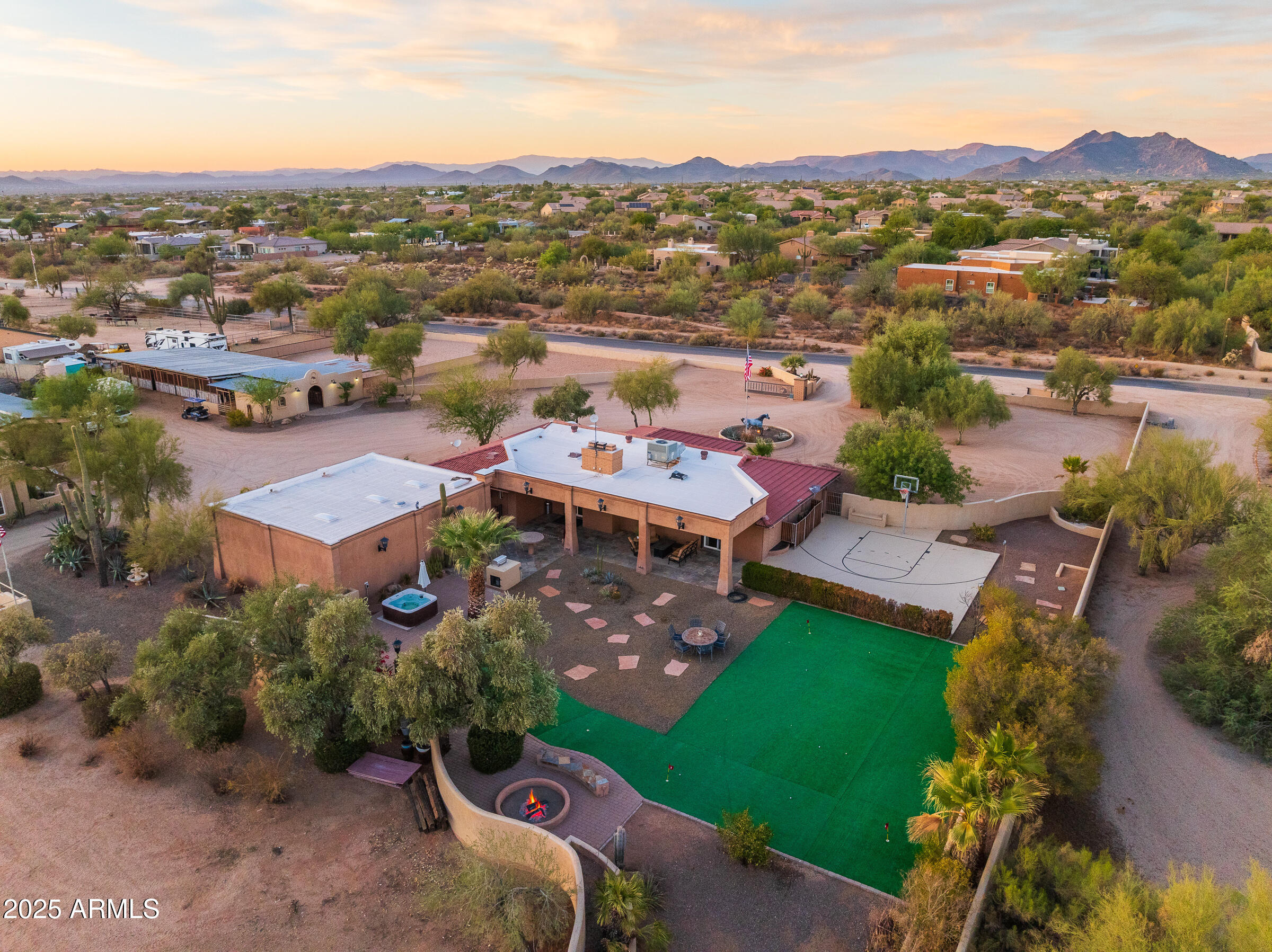 CUSTOM SCOTTSDALE RANCH - Residential
