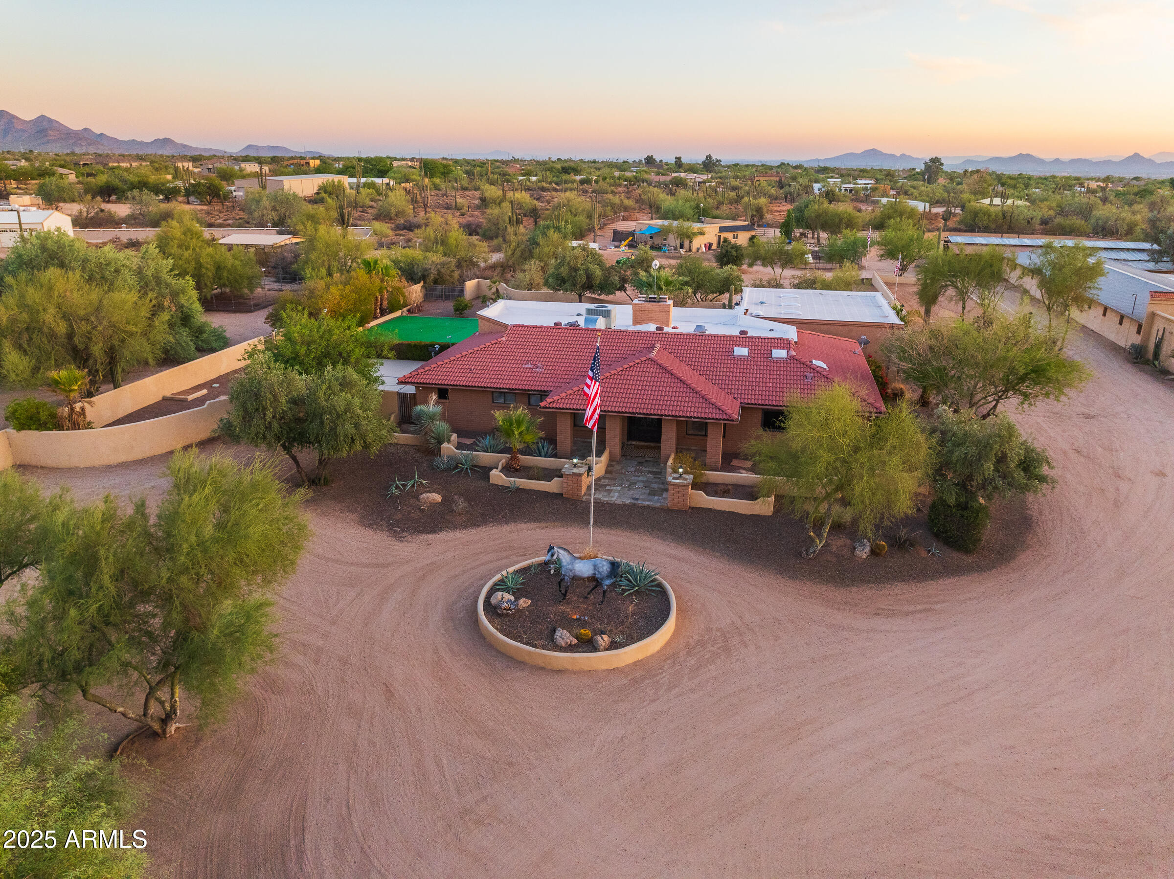 CUSTOM SCOTTSDALE RANCH - Residential