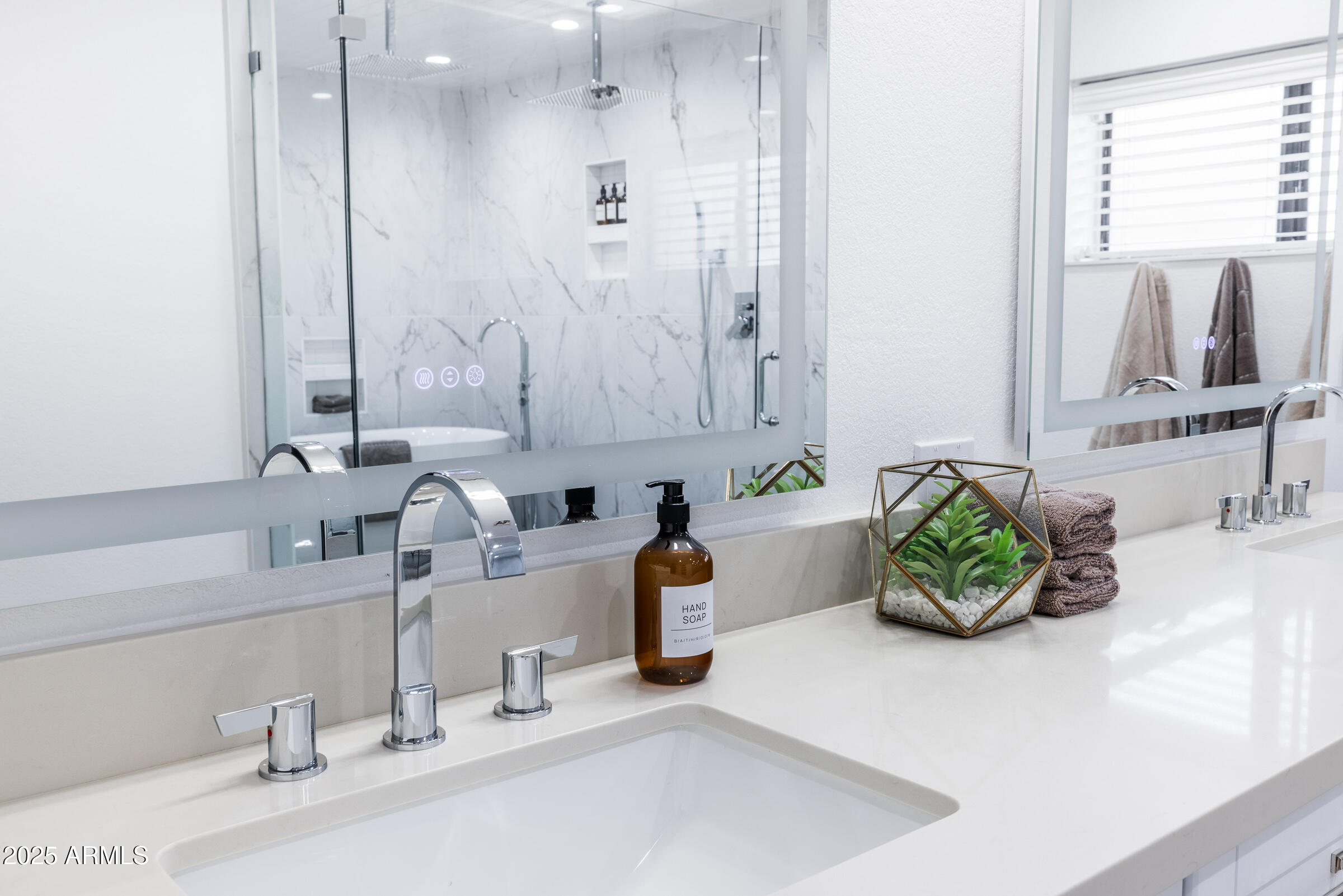 CUSTOM SCOTTSDALE RANCH - Residential