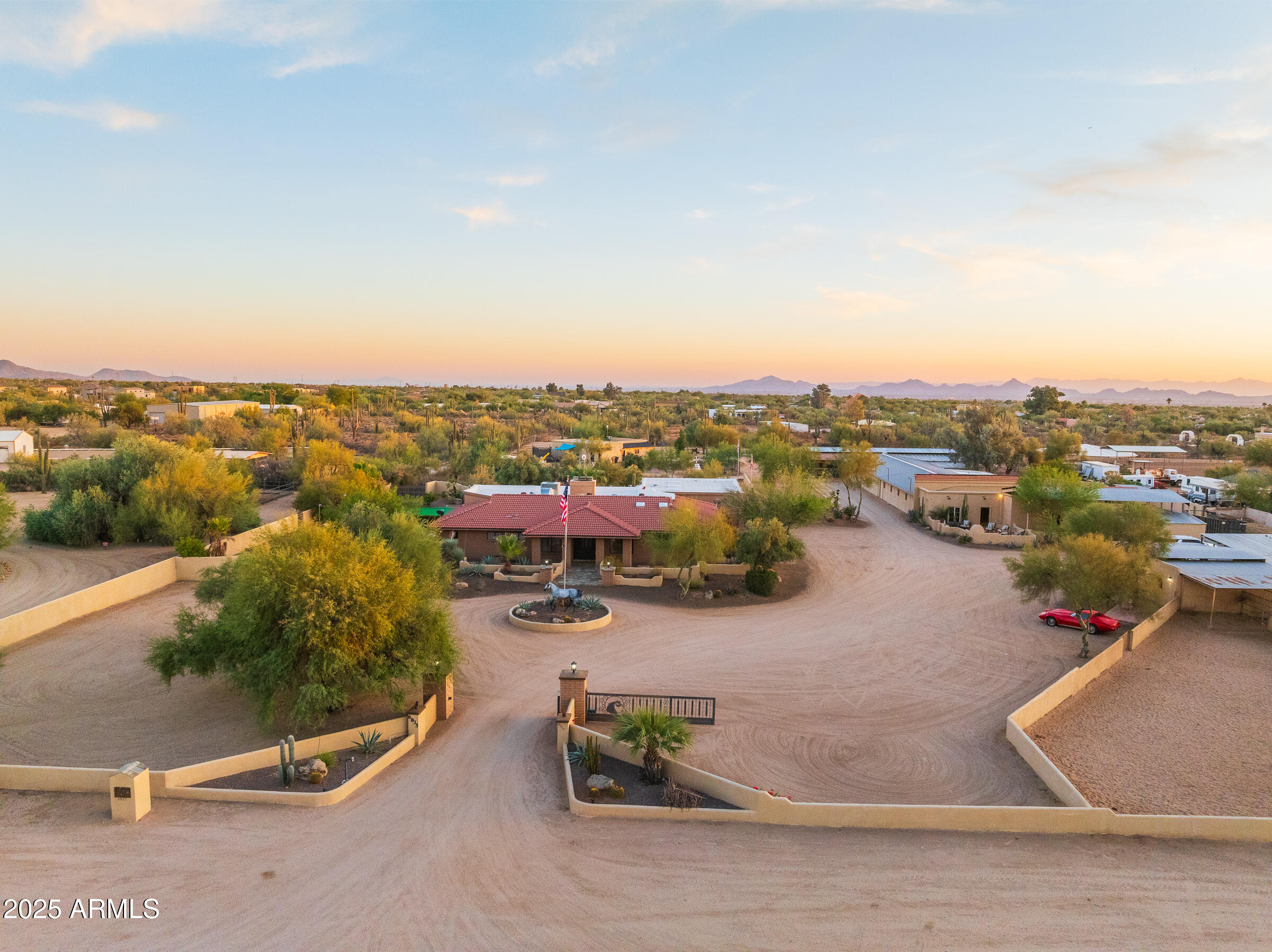 CUSTOM SCOTTSDALE RANCH - Residential