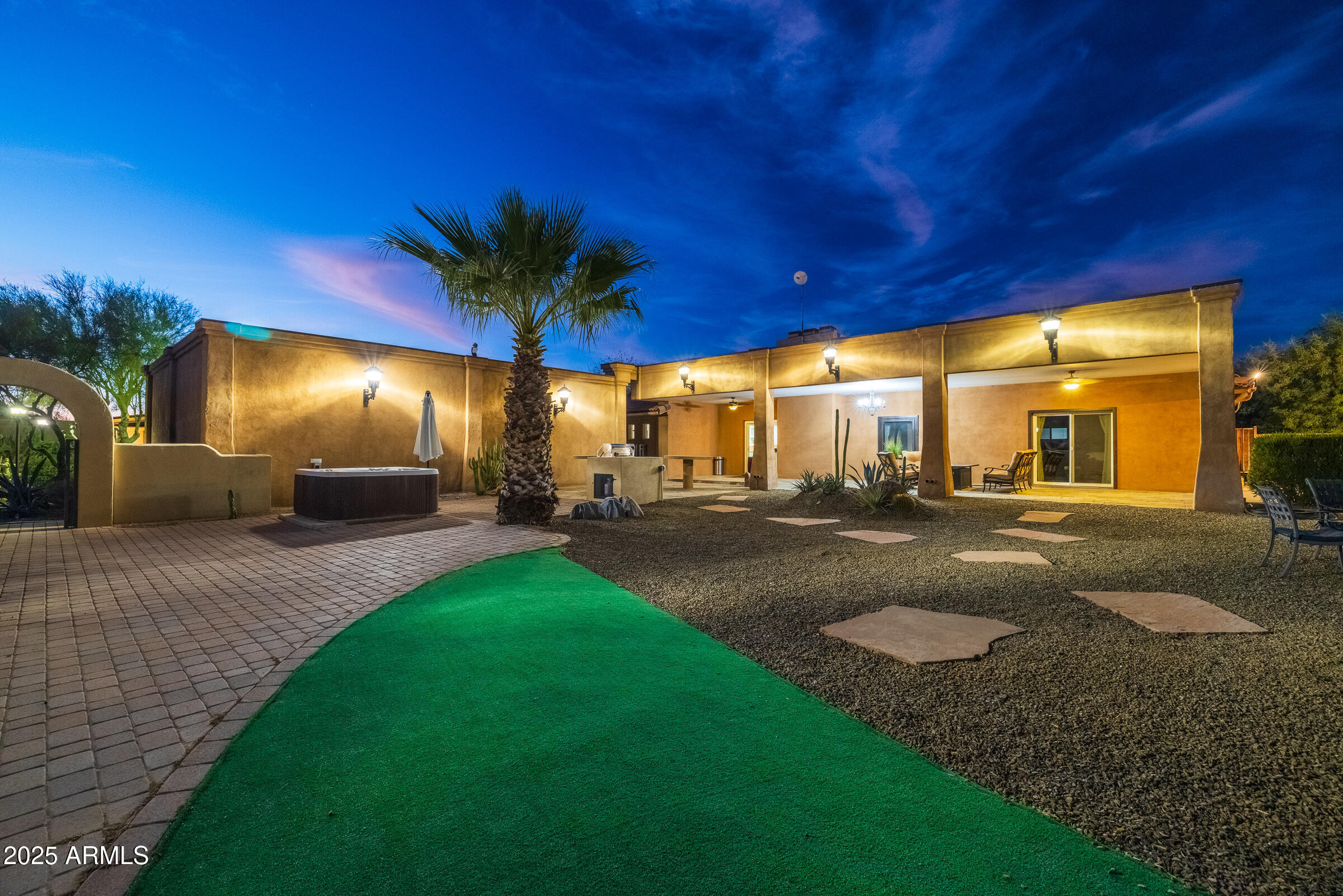 CUSTOM SCOTTSDALE RANCH - Residential