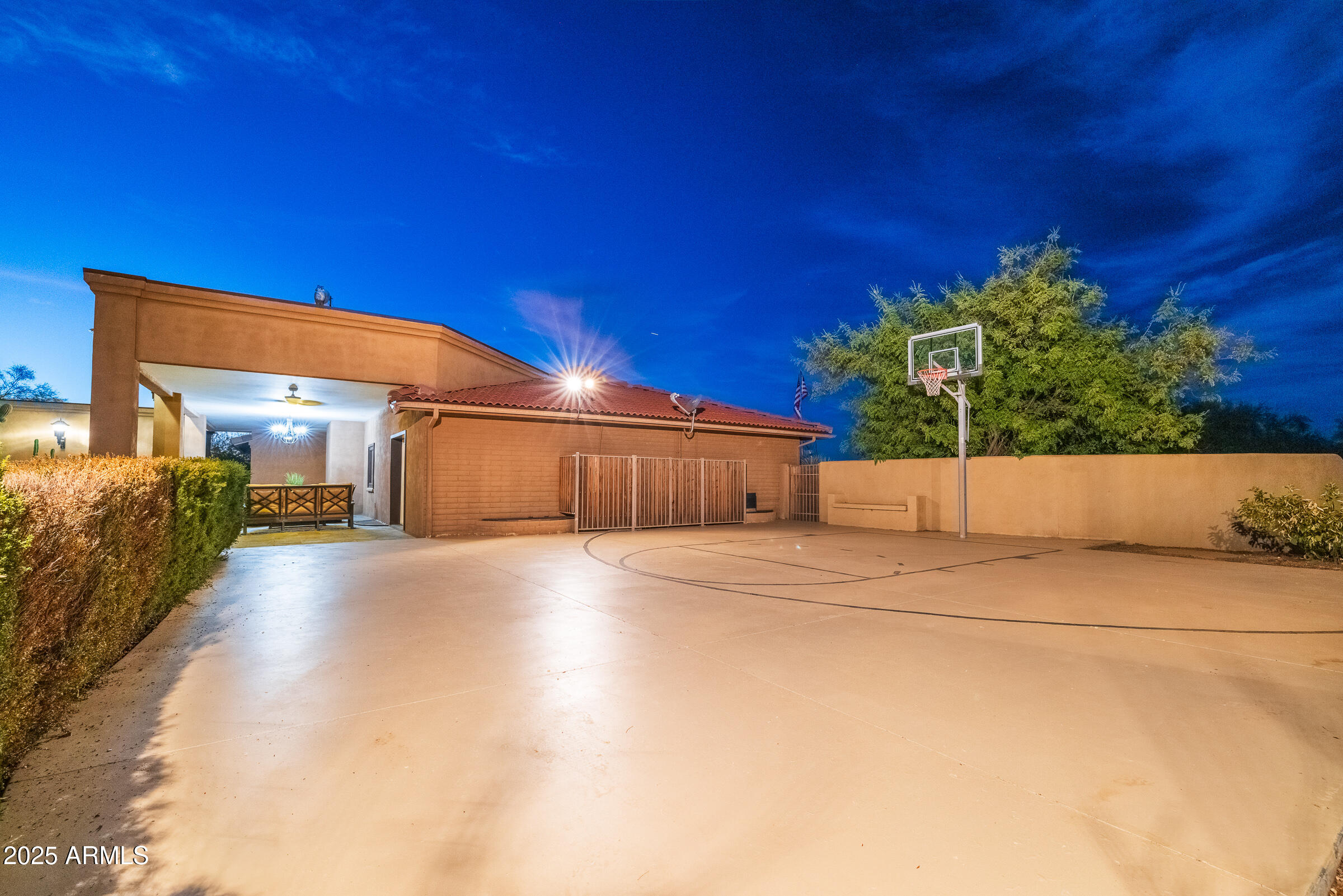 CUSTOM SCOTTSDALE RANCH - Residential
