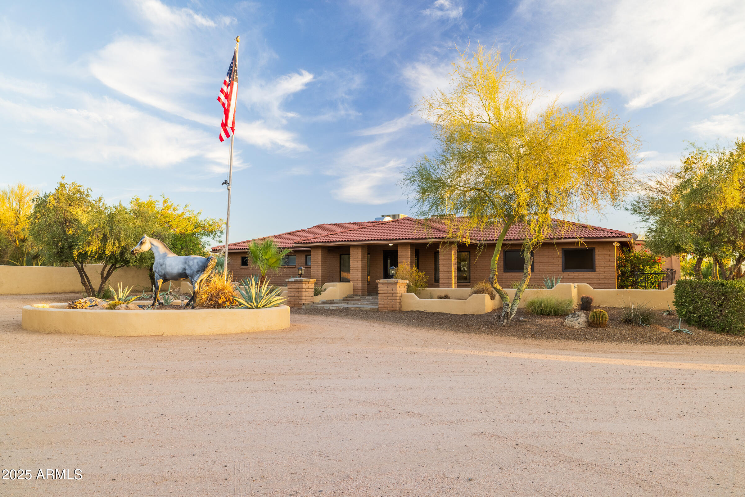 CUSTOM SCOTTSDALE RANCH - Residential