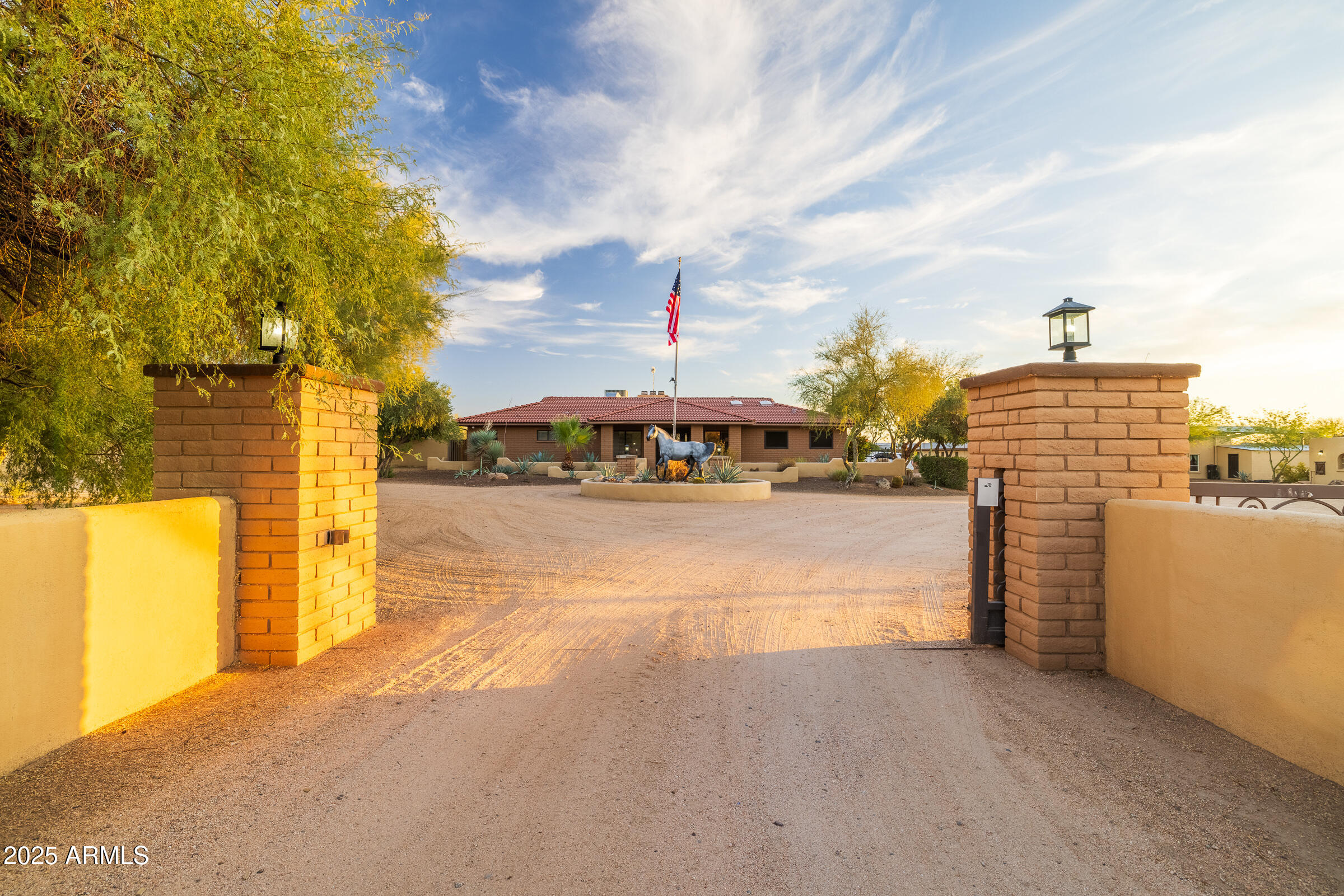 CUSTOM SCOTTSDALE RANCH - Residential