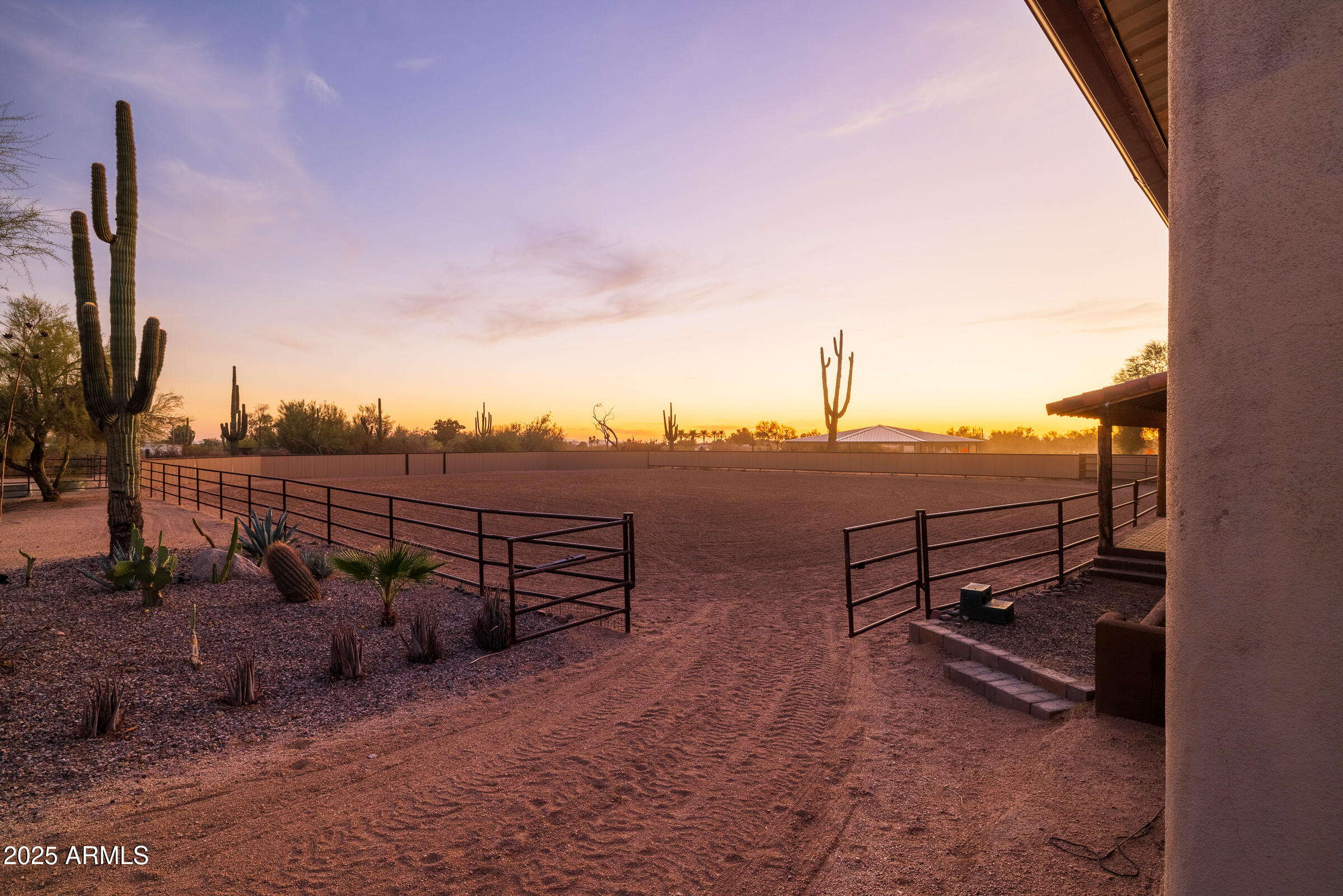 CUSTOM SCOTTSDALE RANCH - Residential