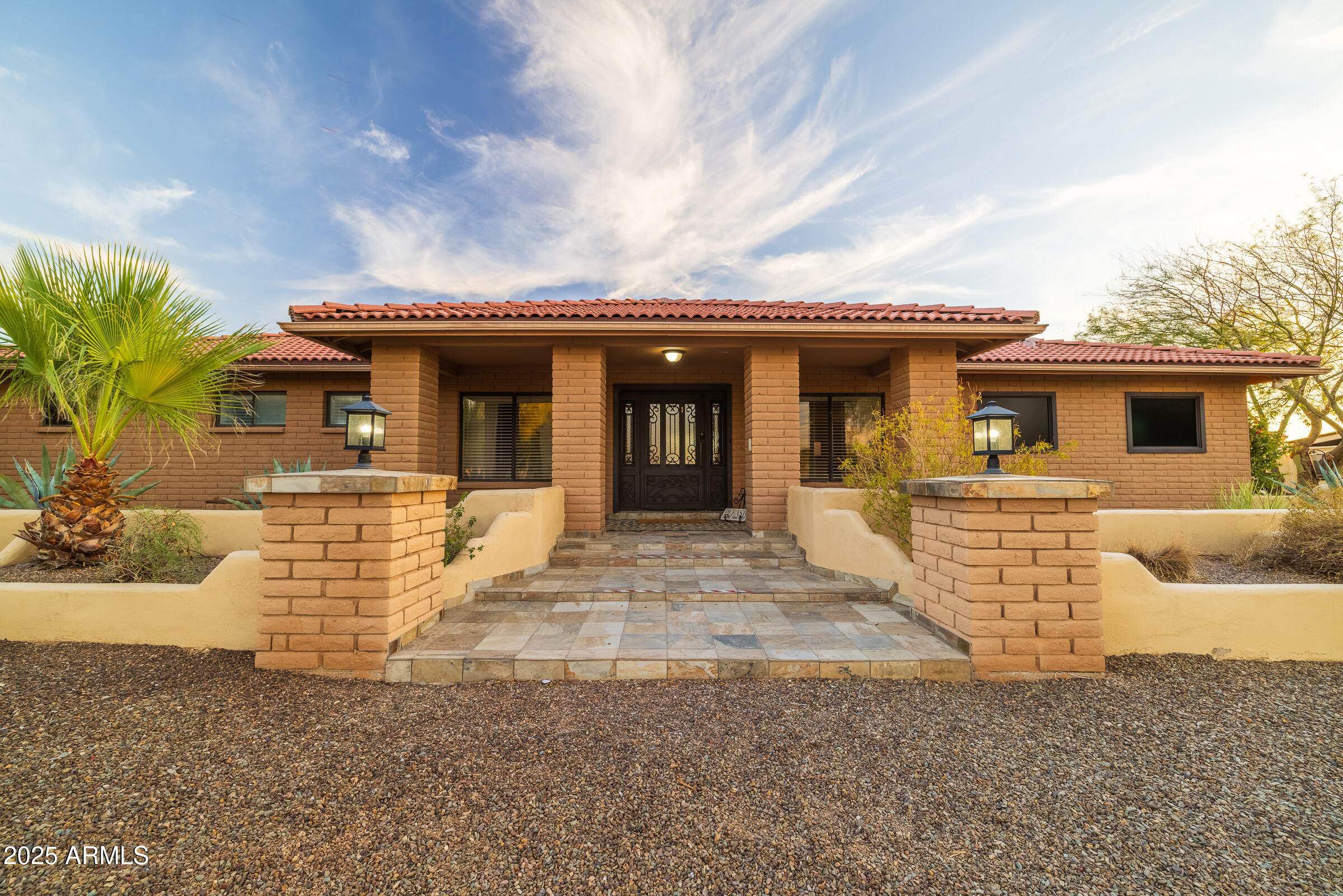 CUSTOM SCOTTSDALE RANCH - Residential