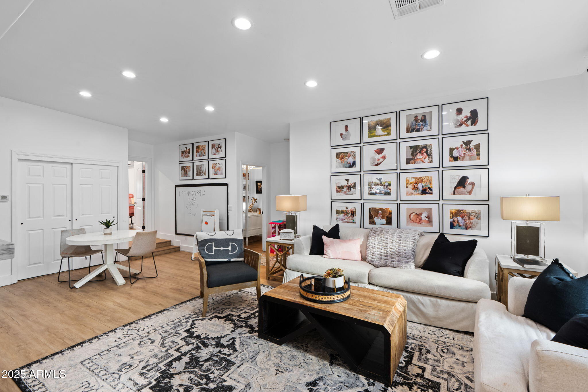 CUSTOM SCOTTSDALE RANCH - Residential