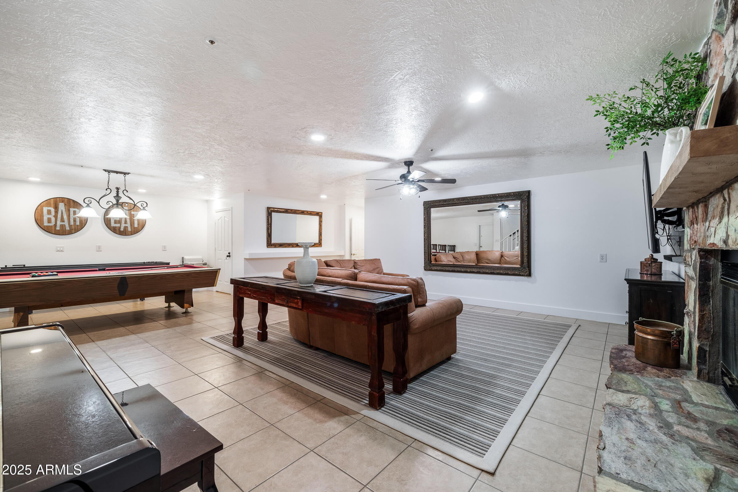 CUSTOM SCOTTSDALE RANCH - Residential