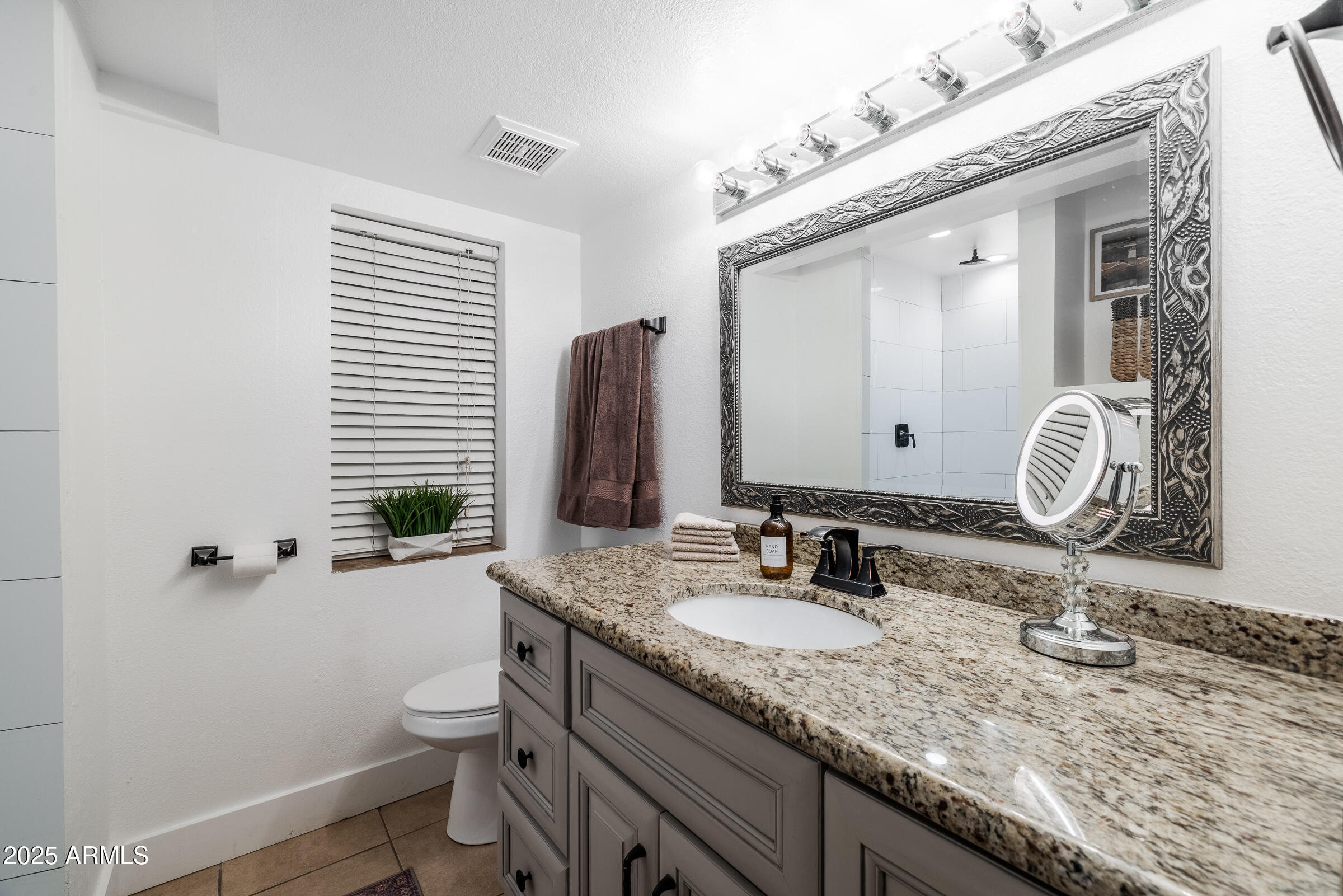 CUSTOM SCOTTSDALE RANCH - Residential