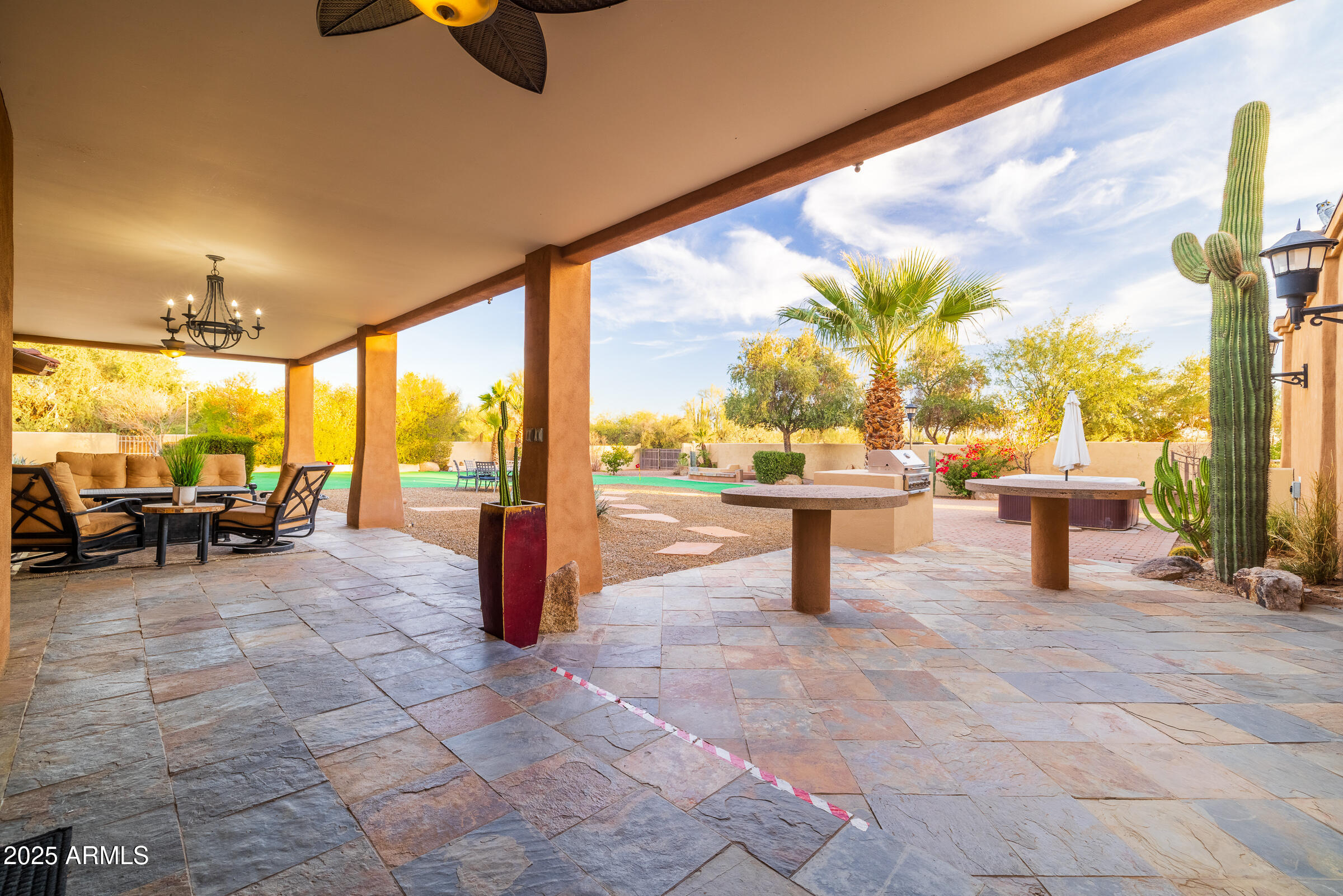 CUSTOM SCOTTSDALE RANCH - Residential