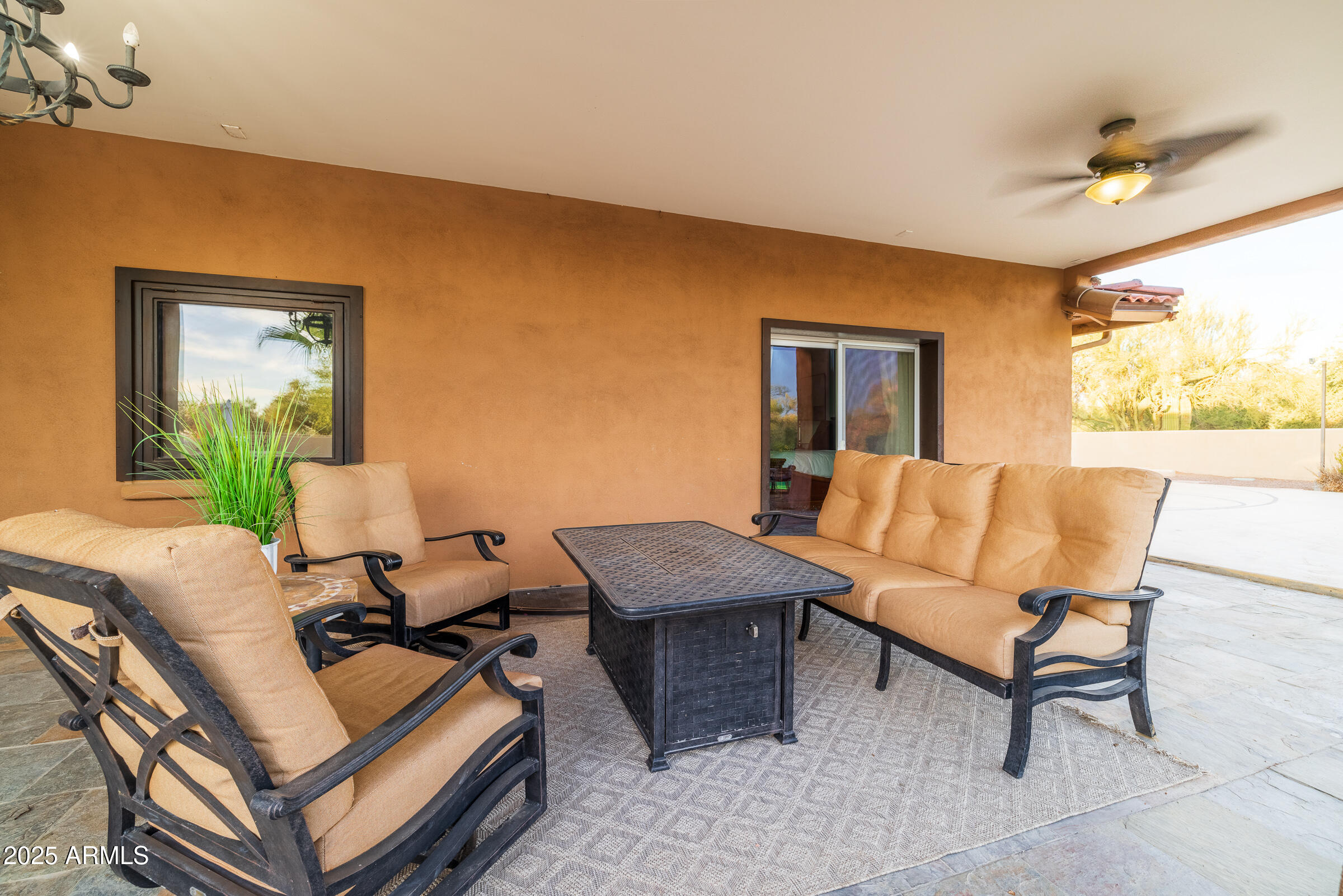CUSTOM SCOTTSDALE RANCH - Residential