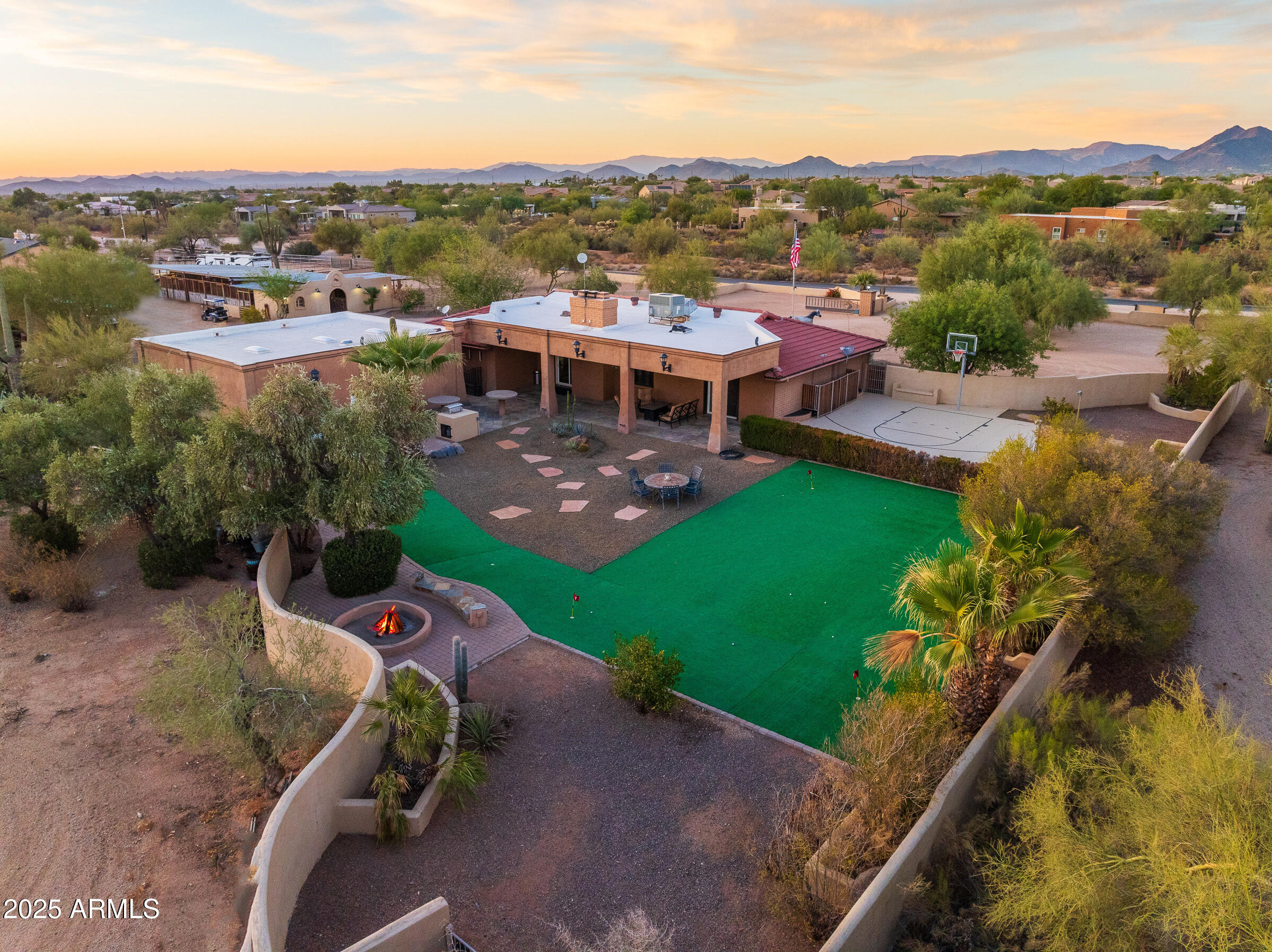 CUSTOM SCOTTSDALE RANCH - Residential