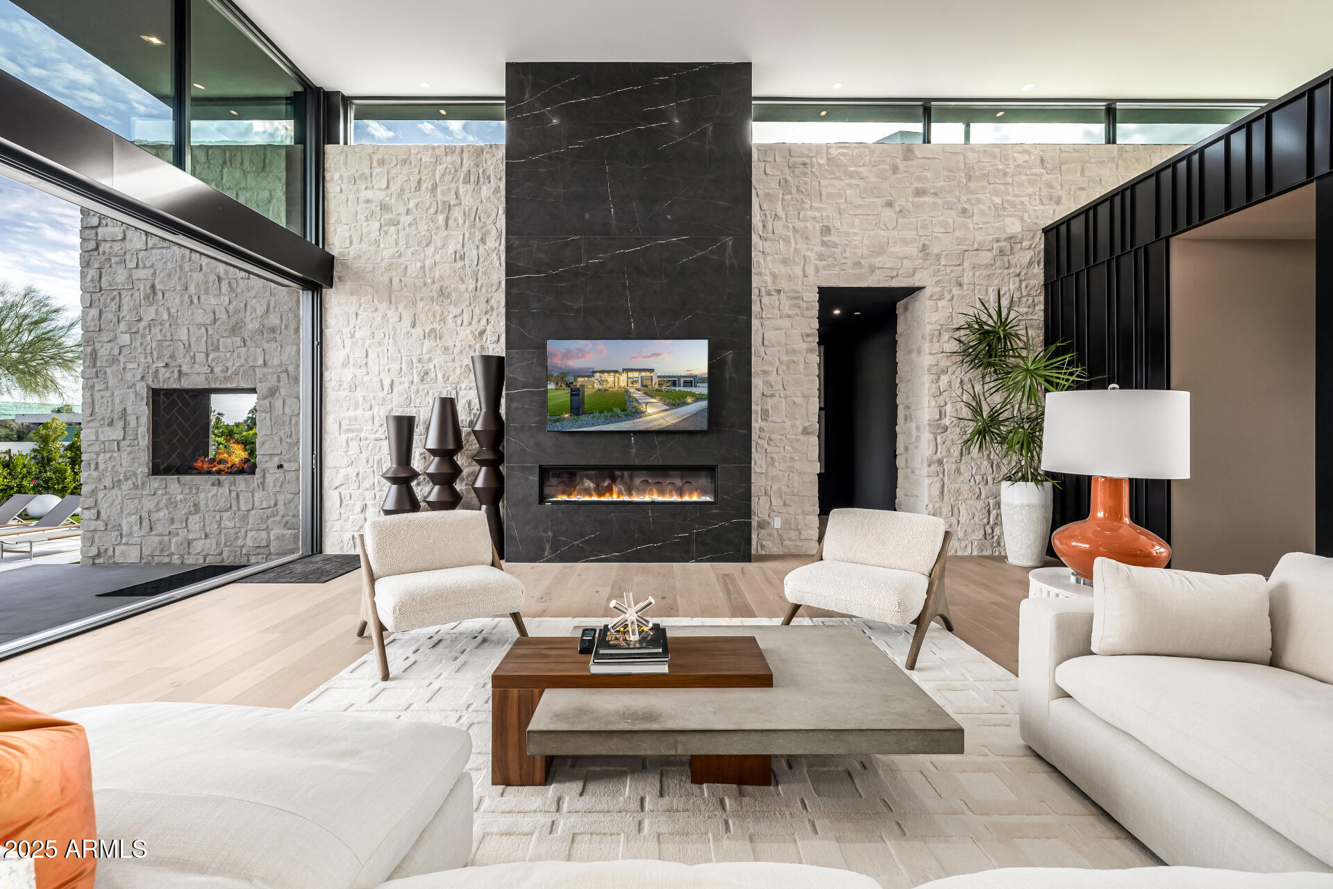 WHITE ESTATES AMD - Residential