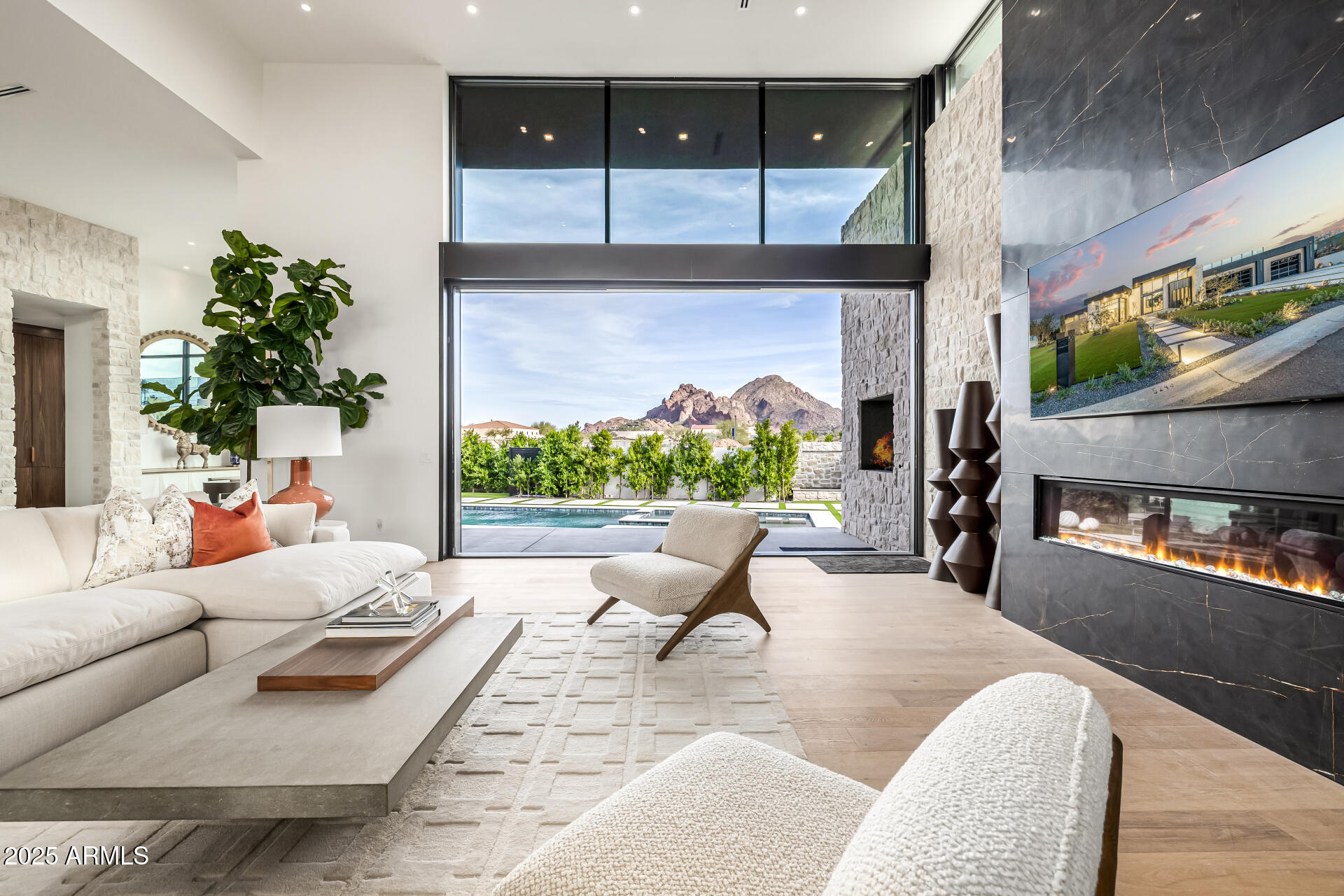 WHITE ESTATES AMD - Residential