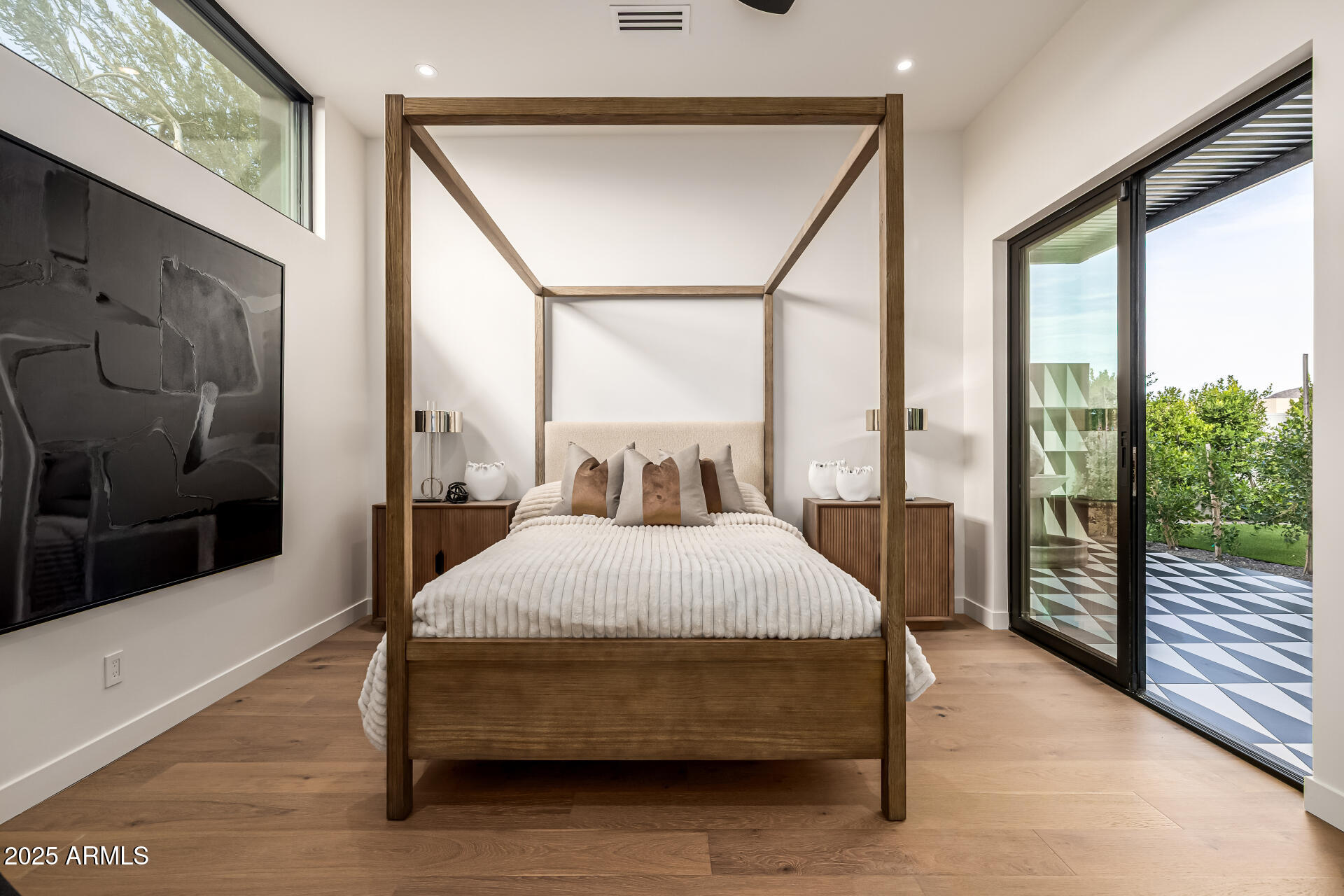 WHITE ESTATES AMD - Residential