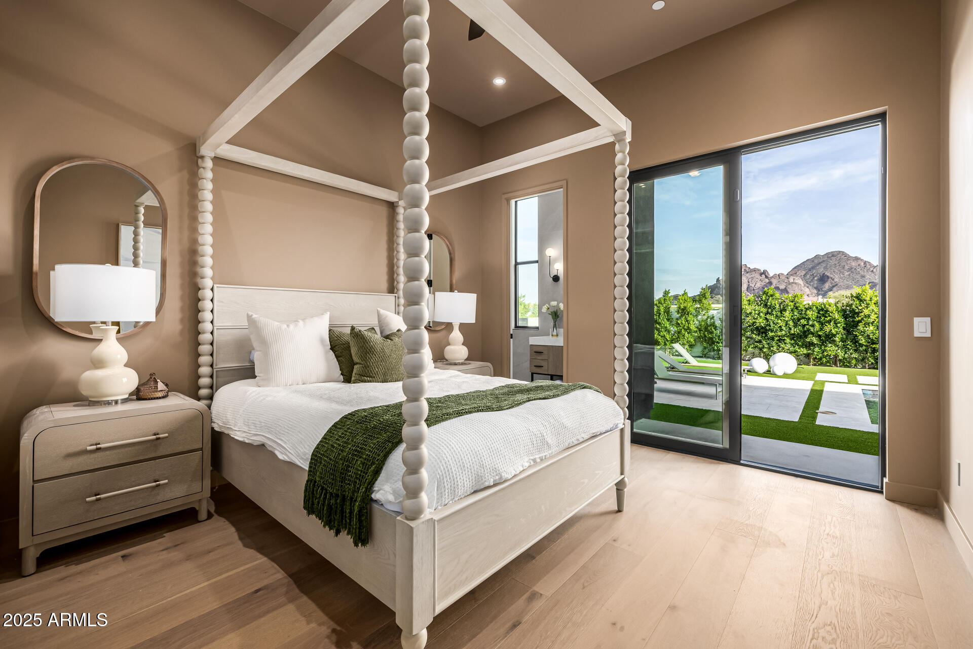 WHITE ESTATES AMD - Residential
