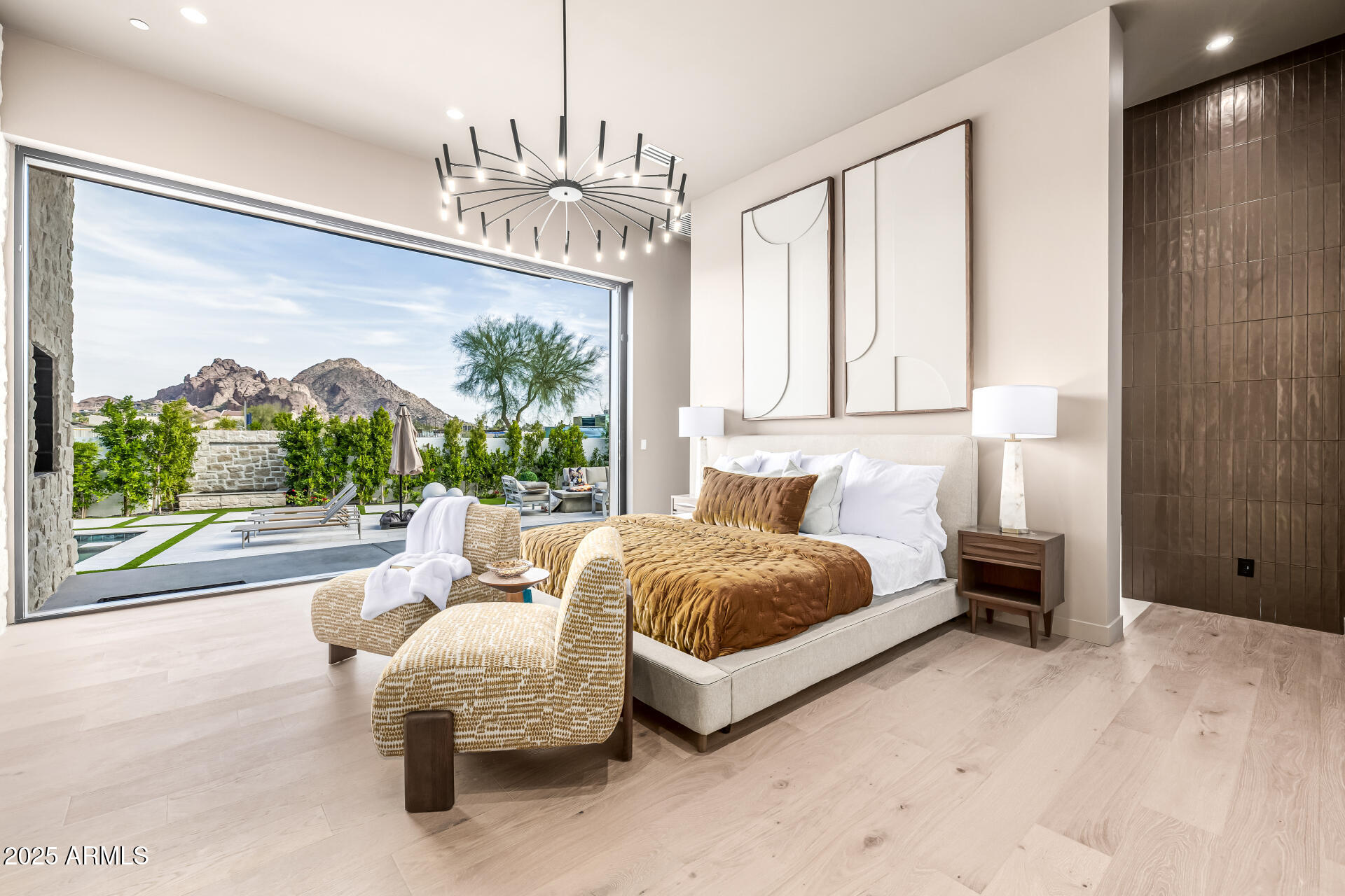 WHITE ESTATES AMD - Residential