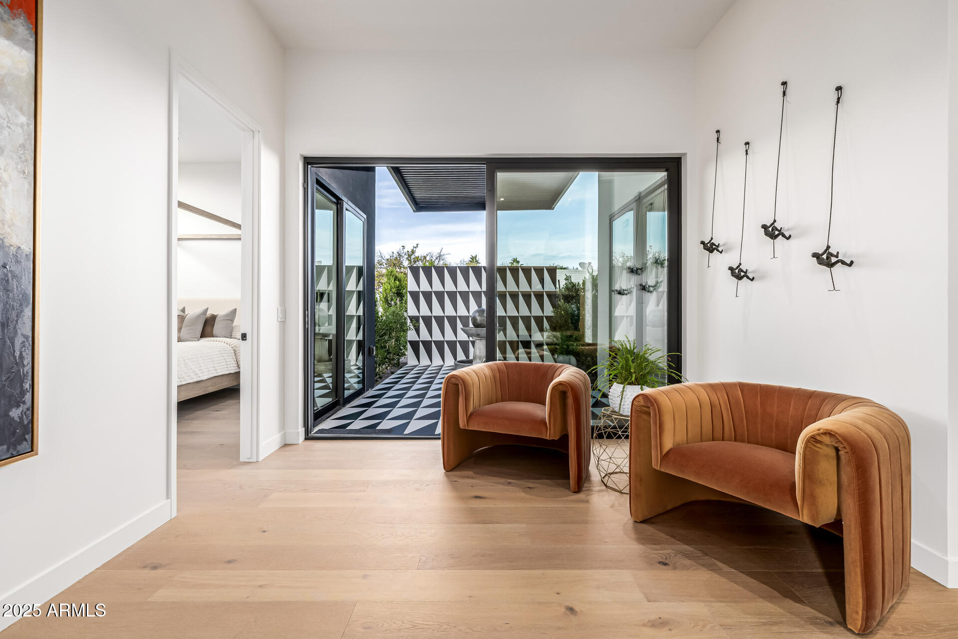 WHITE ESTATES AMD - Residential
