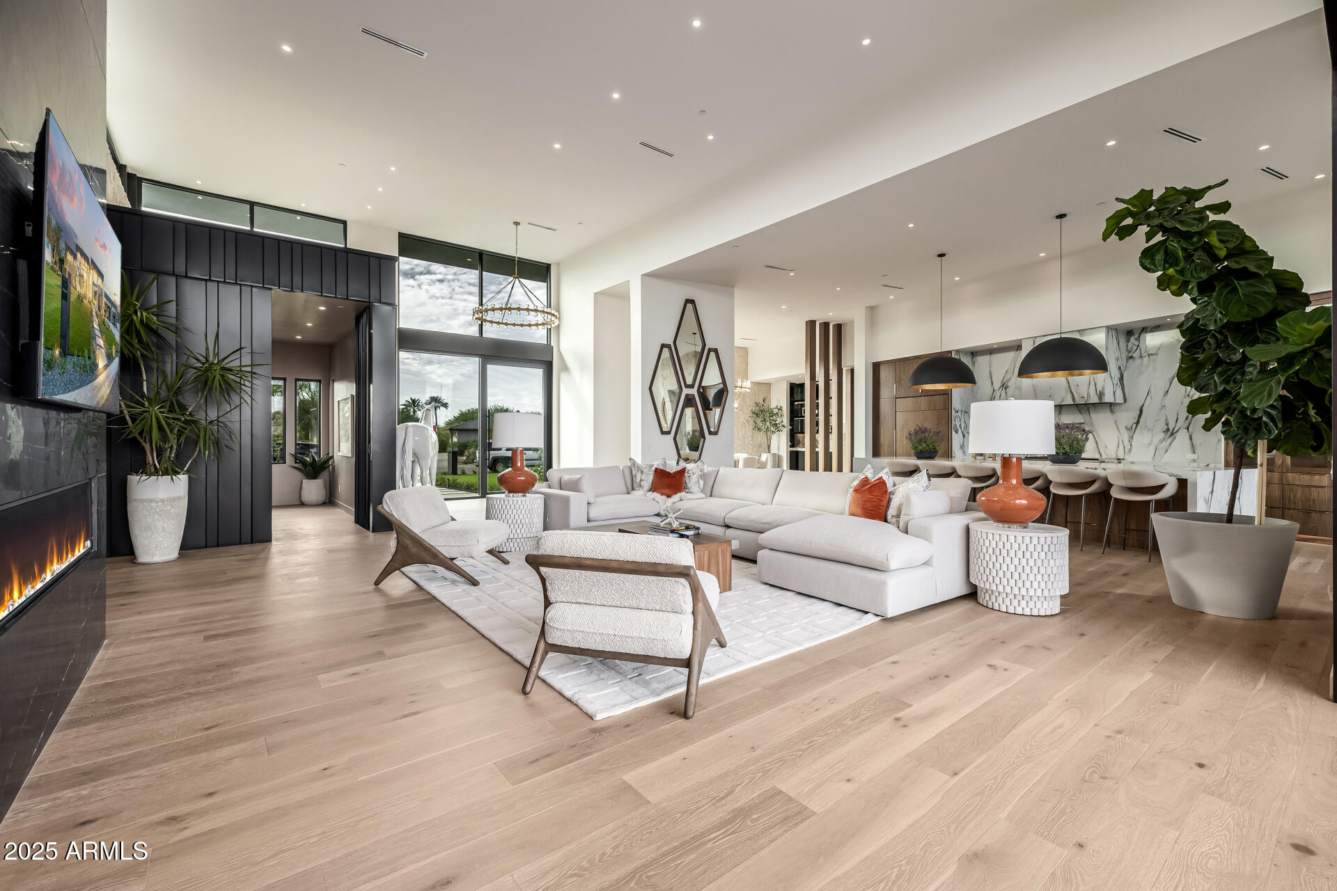 WHITE ESTATES AMD - Residential