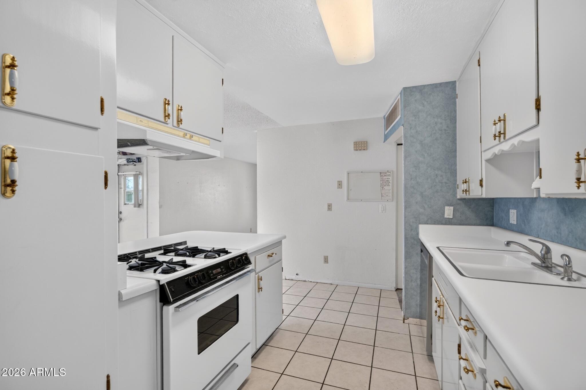 WESTOWN 6 LOT 1085-1241 TR C - Residential