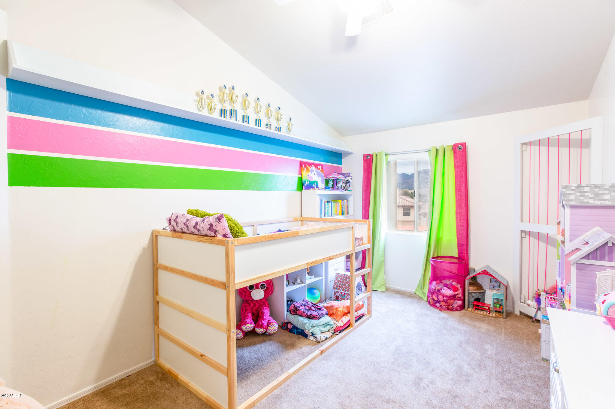 MOUNTAIN SHADOWS PHASE E - Residential