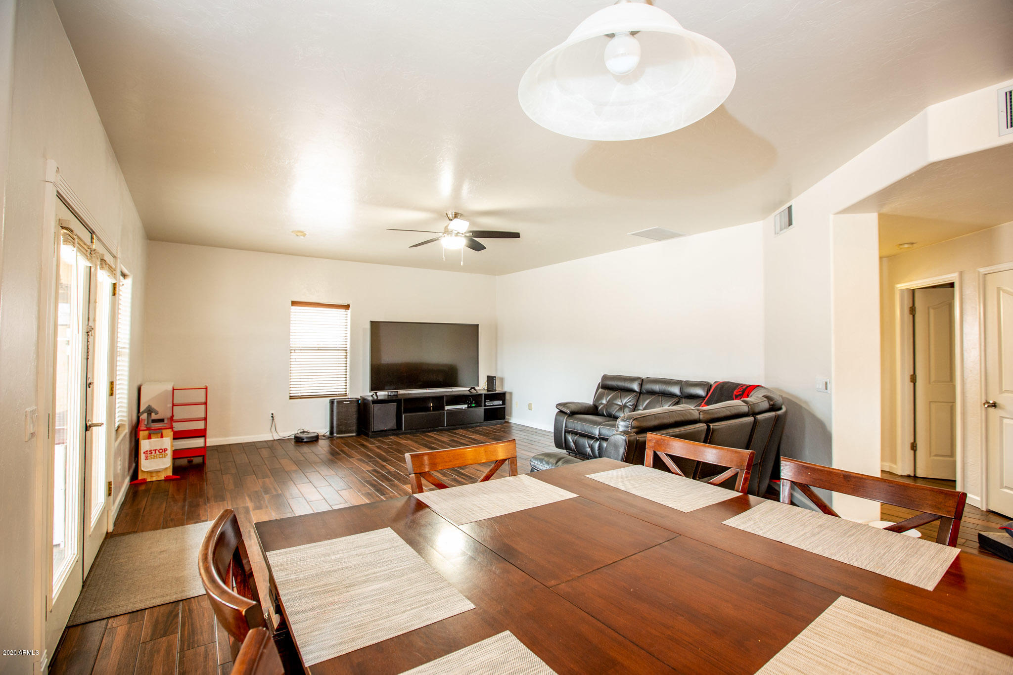 MOUNTAIN SHADOWS PHASE E - Residential