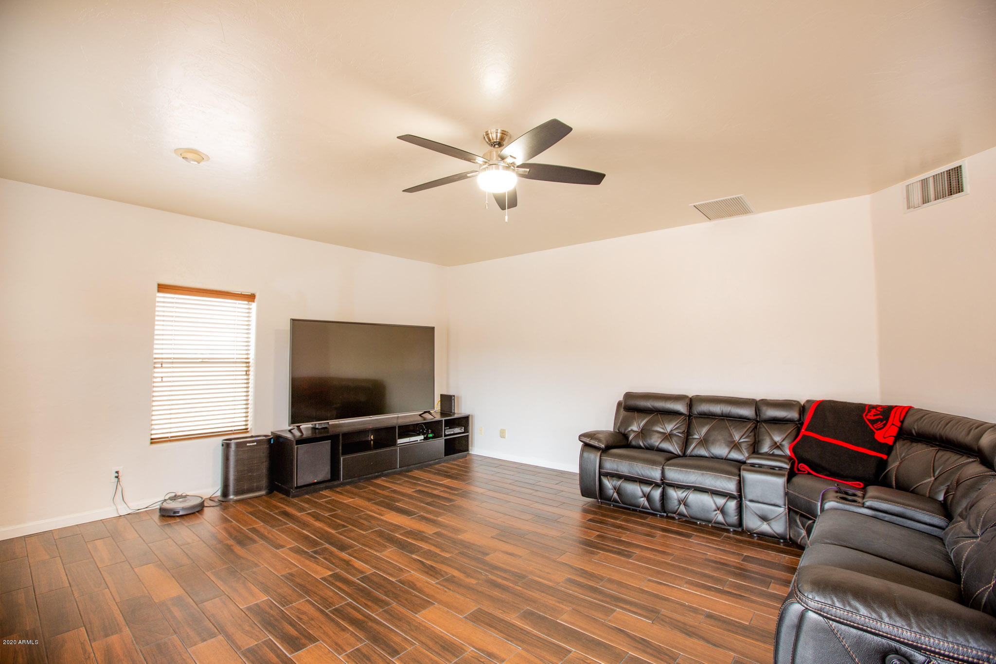 MOUNTAIN SHADOWS PHASE E - Residential