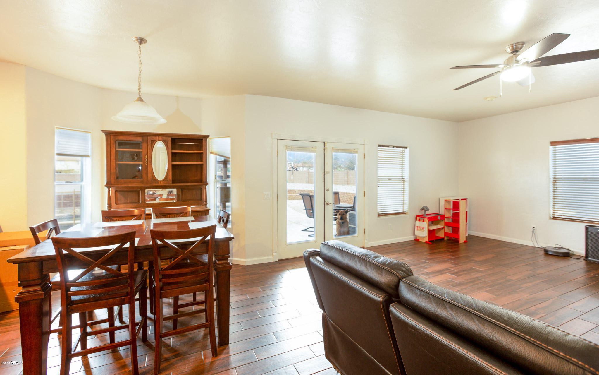 MOUNTAIN SHADOWS PHASE E - Residential