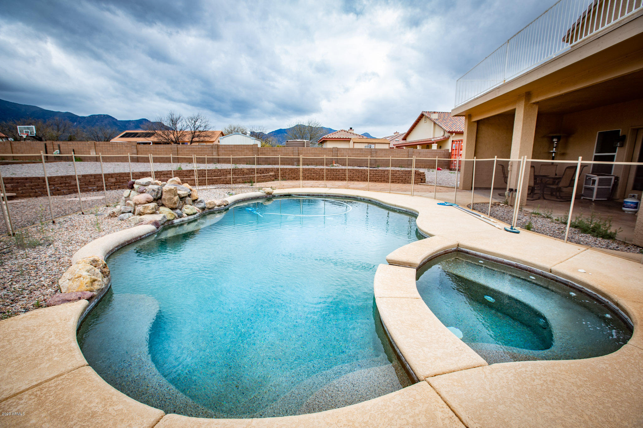 MOUNTAIN SHADOWS PHASE E - Residential