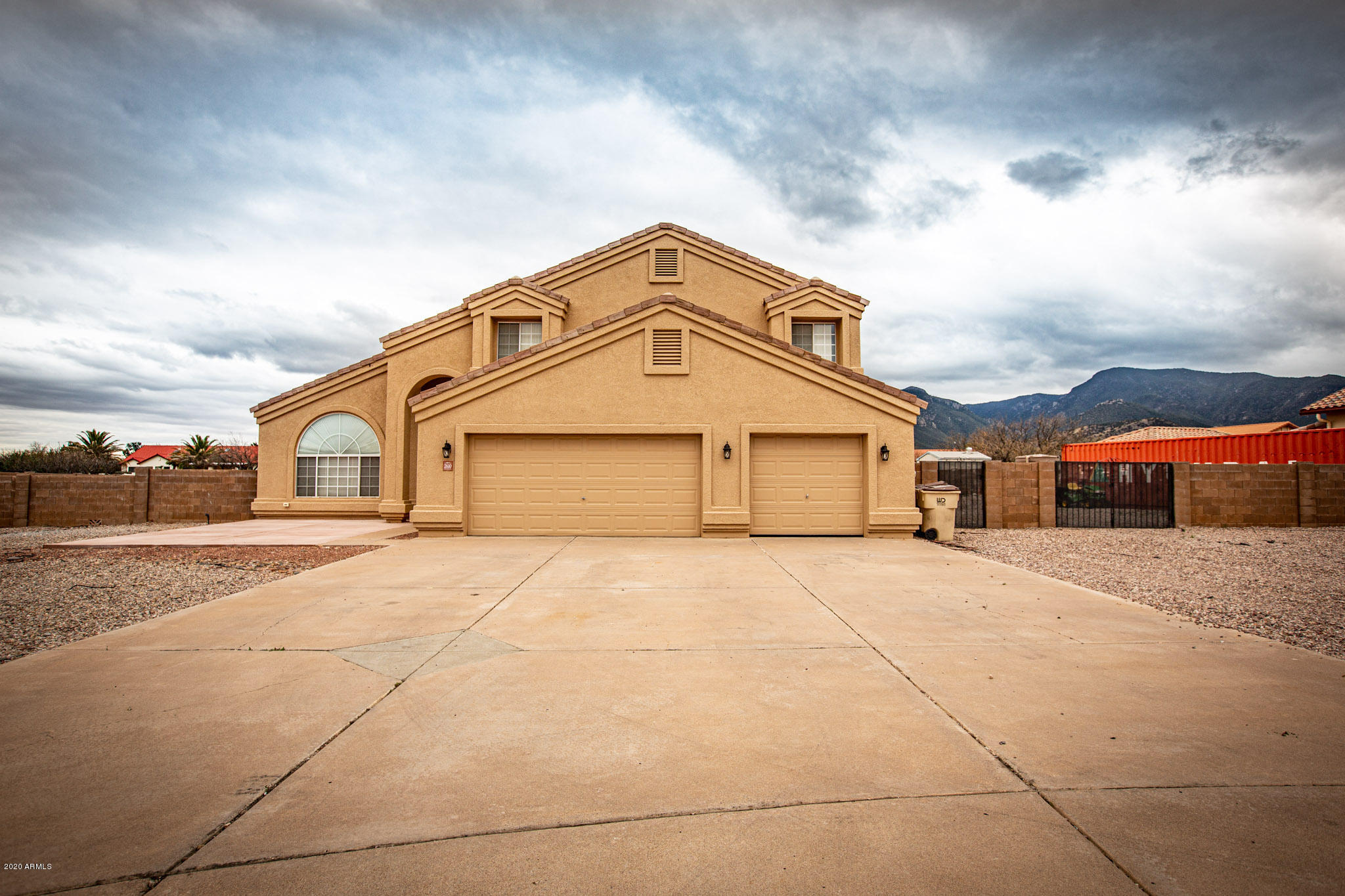 MOUNTAIN SHADOWS PHASE E - Residential