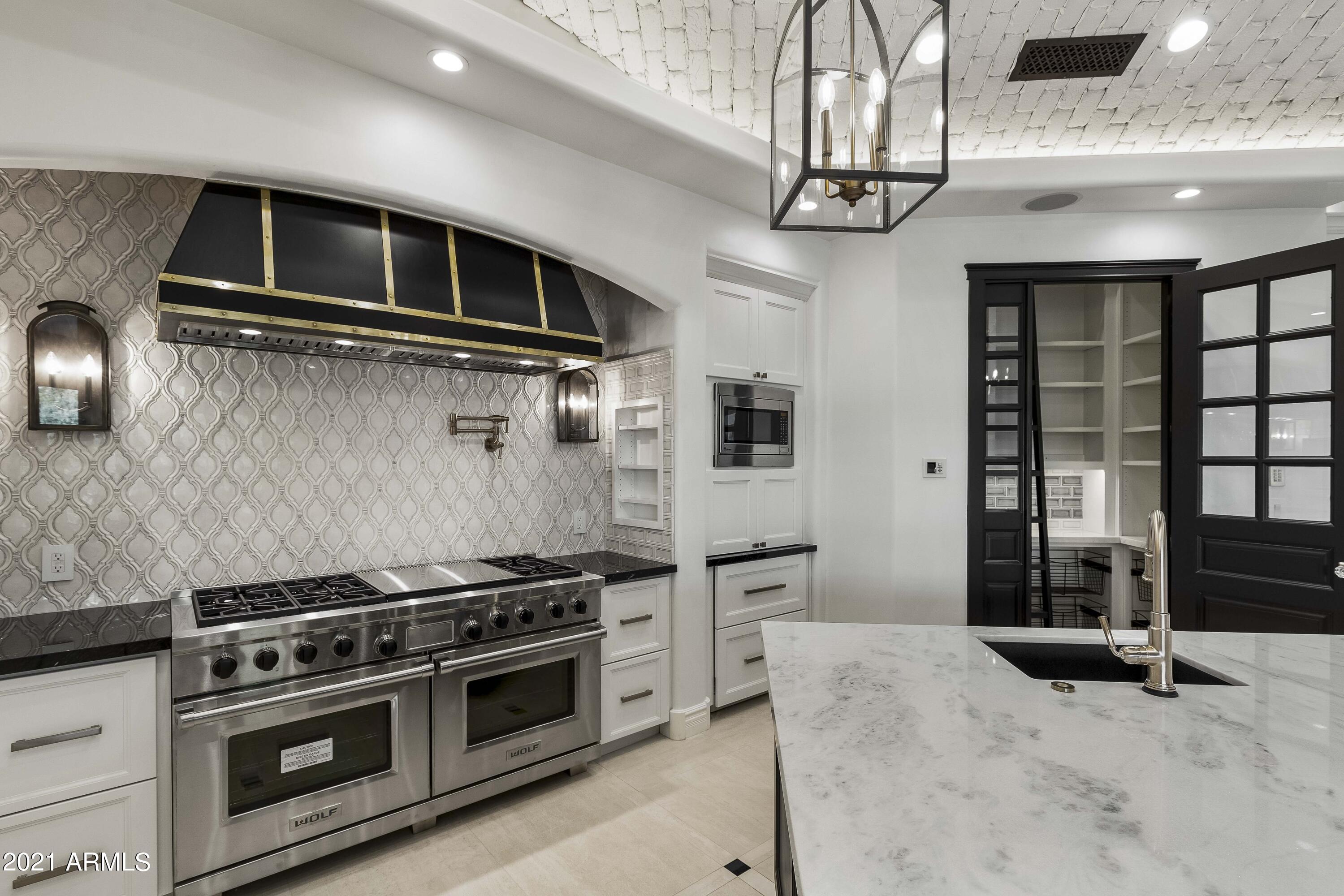 BAARS ESTATES - Residential