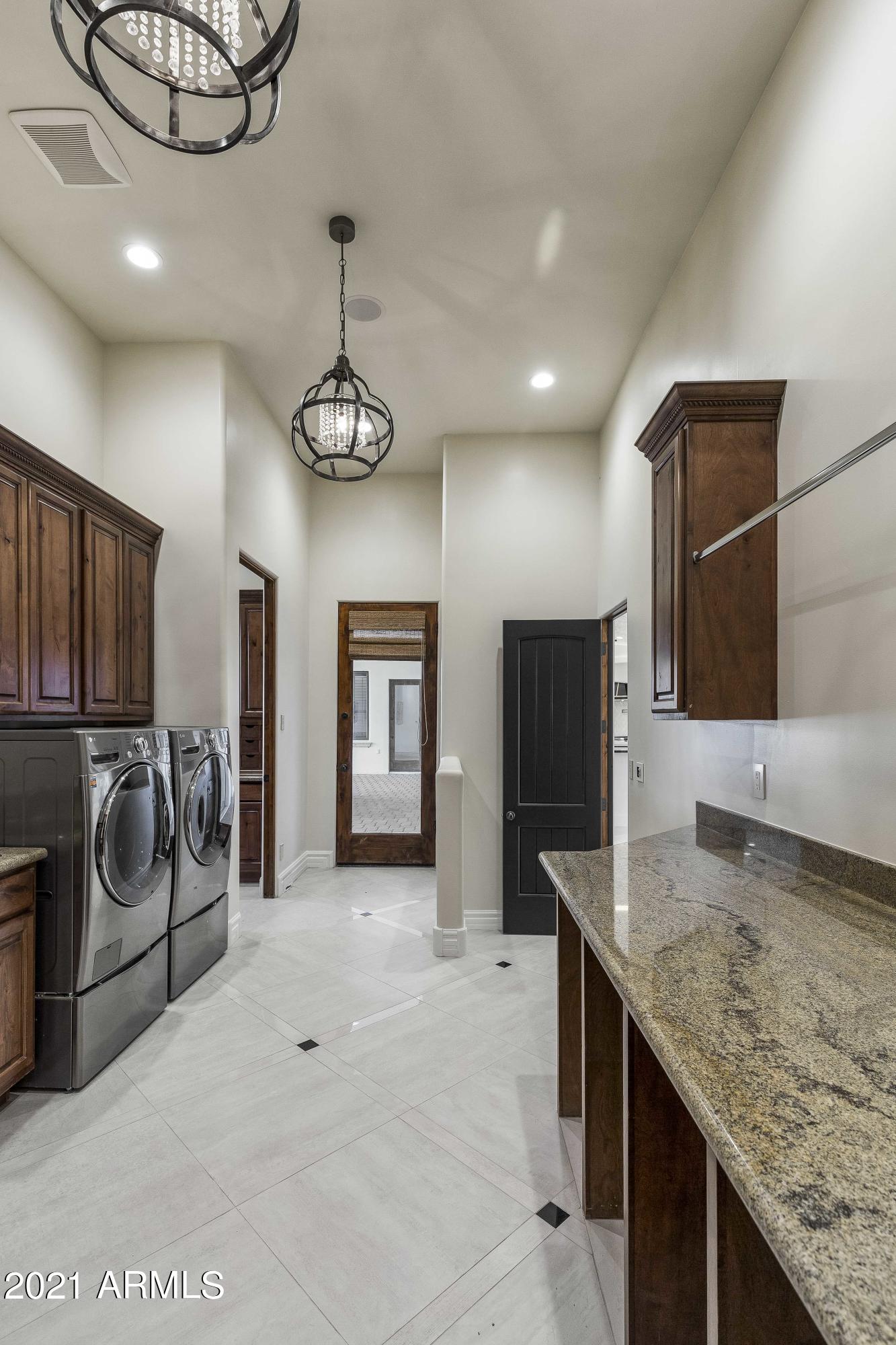 BAARS ESTATES - Residential