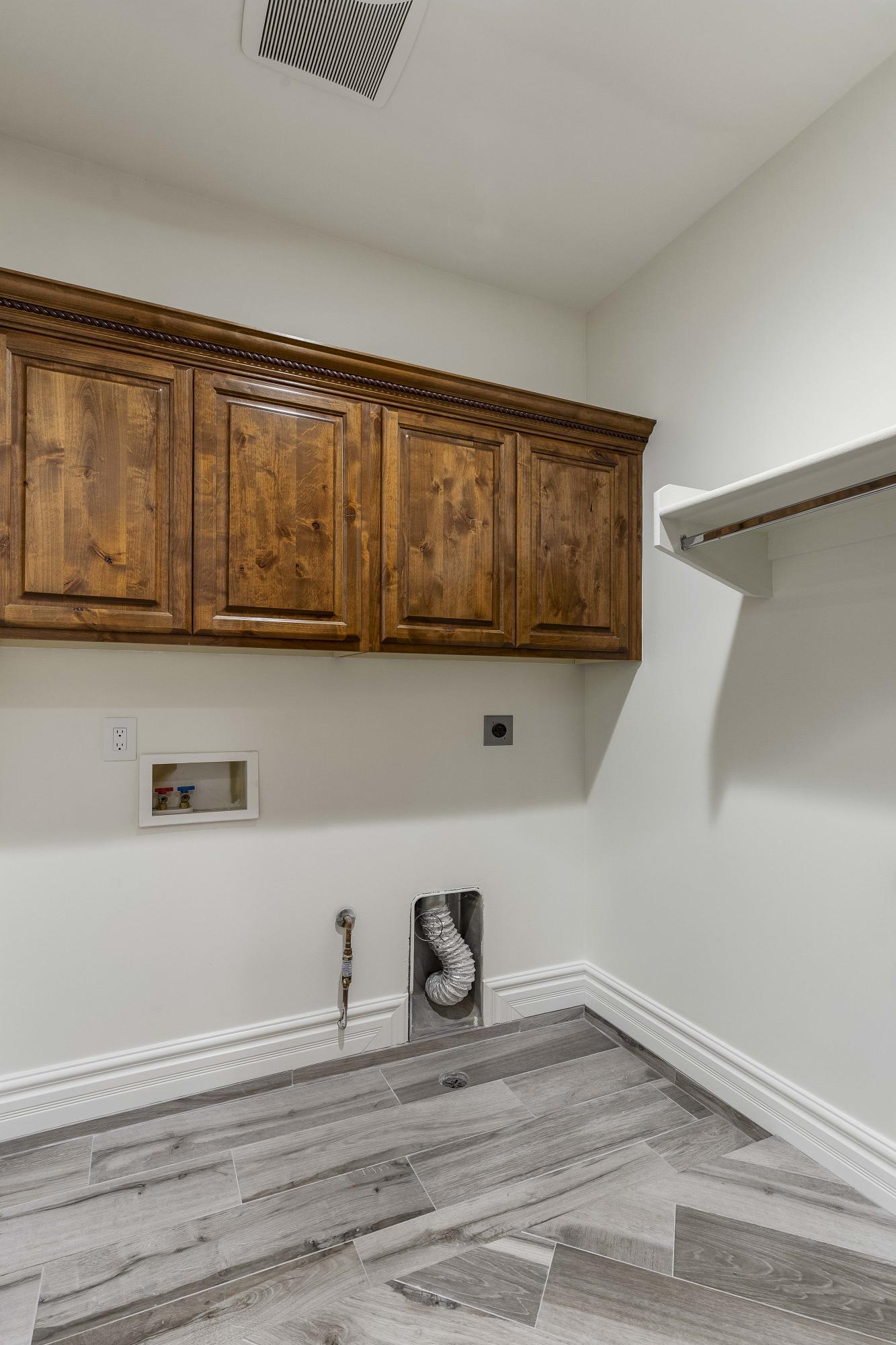 BAARS ESTATES - Residential